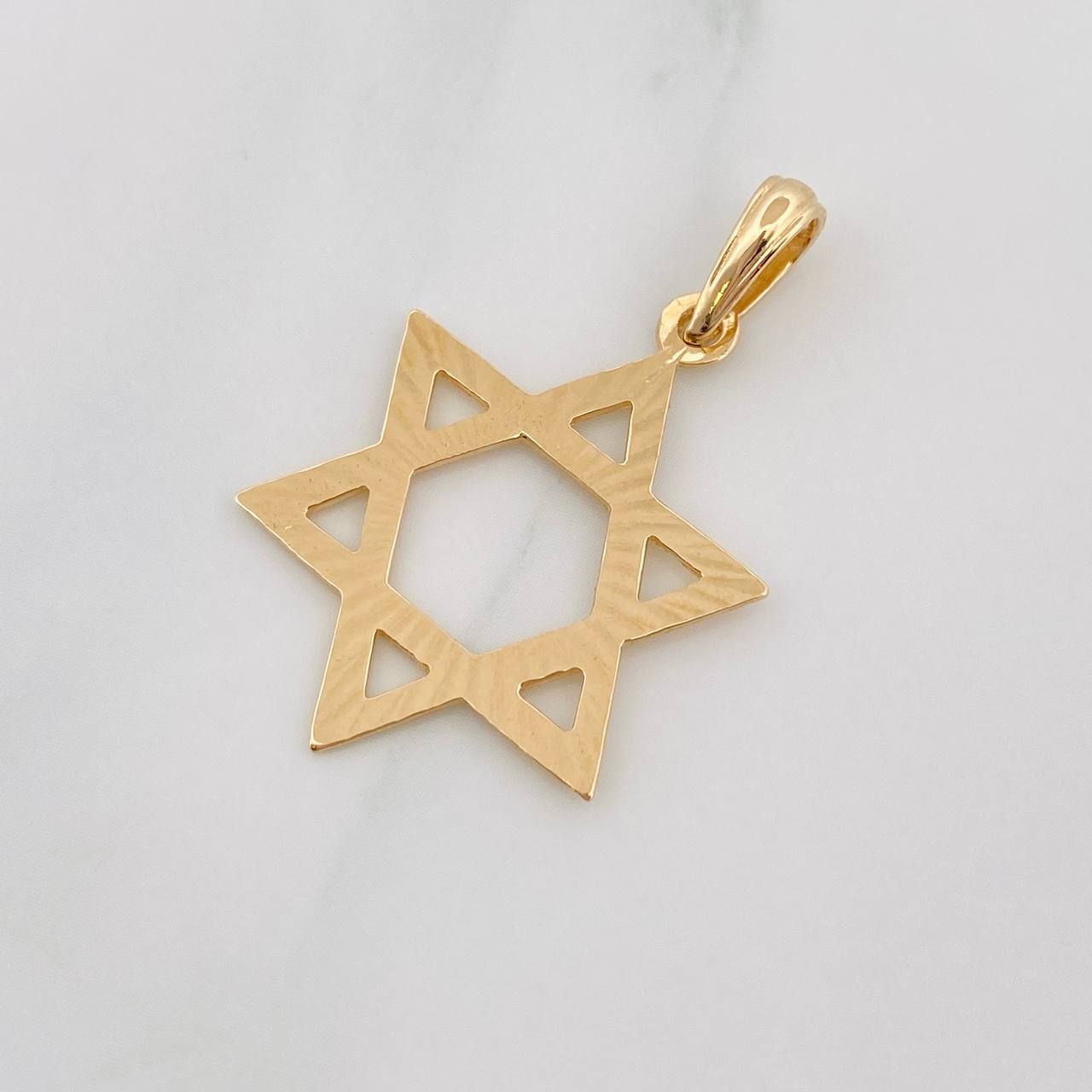 Dije Estrella David 1.85g / 1 1/4 in Oro Amarillo 18K
