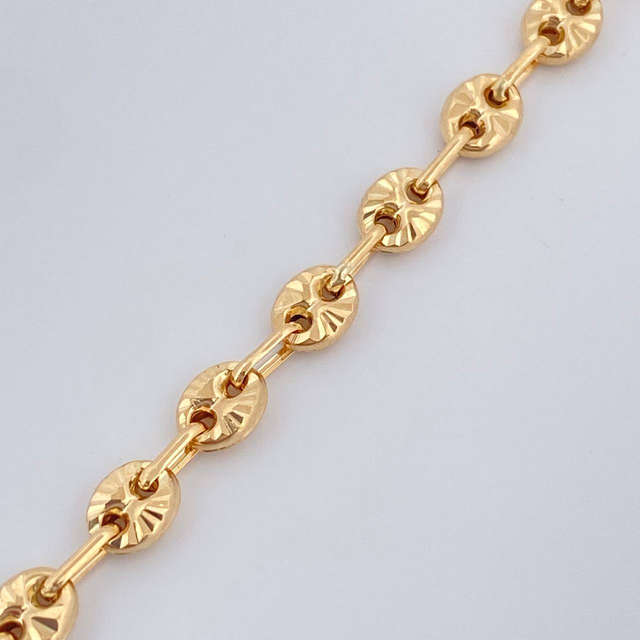 GC Anklet 4.6gr / 9 1/2 in / 18K Gold $