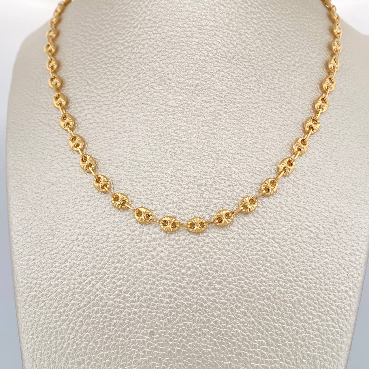 GC Chain 11.6gr / 23 1/2 in / 18K Gold $