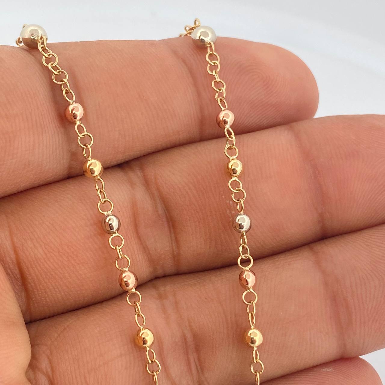 Rosario Virgen Milagrosa Cruz Cristo 5.9gr / 20 1/2 in / 4mm-3mm Tres Oros 18K $