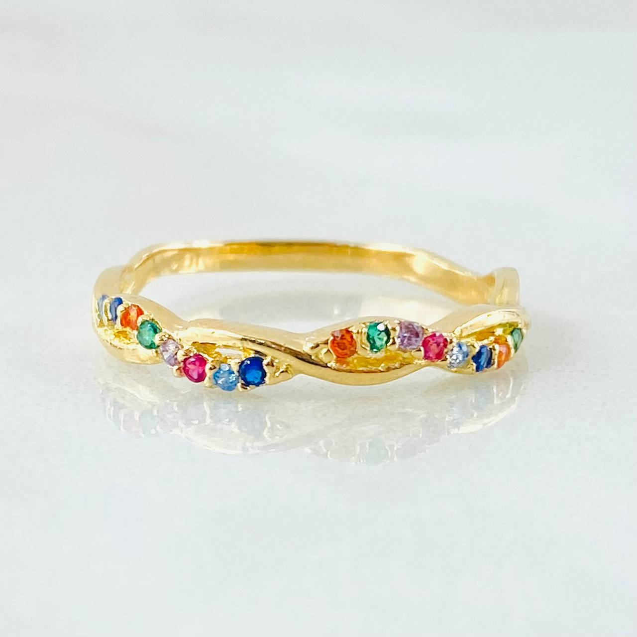 Anillo Carril Entrelazado  1.8gr / T7 / Oro Amarillo 18K