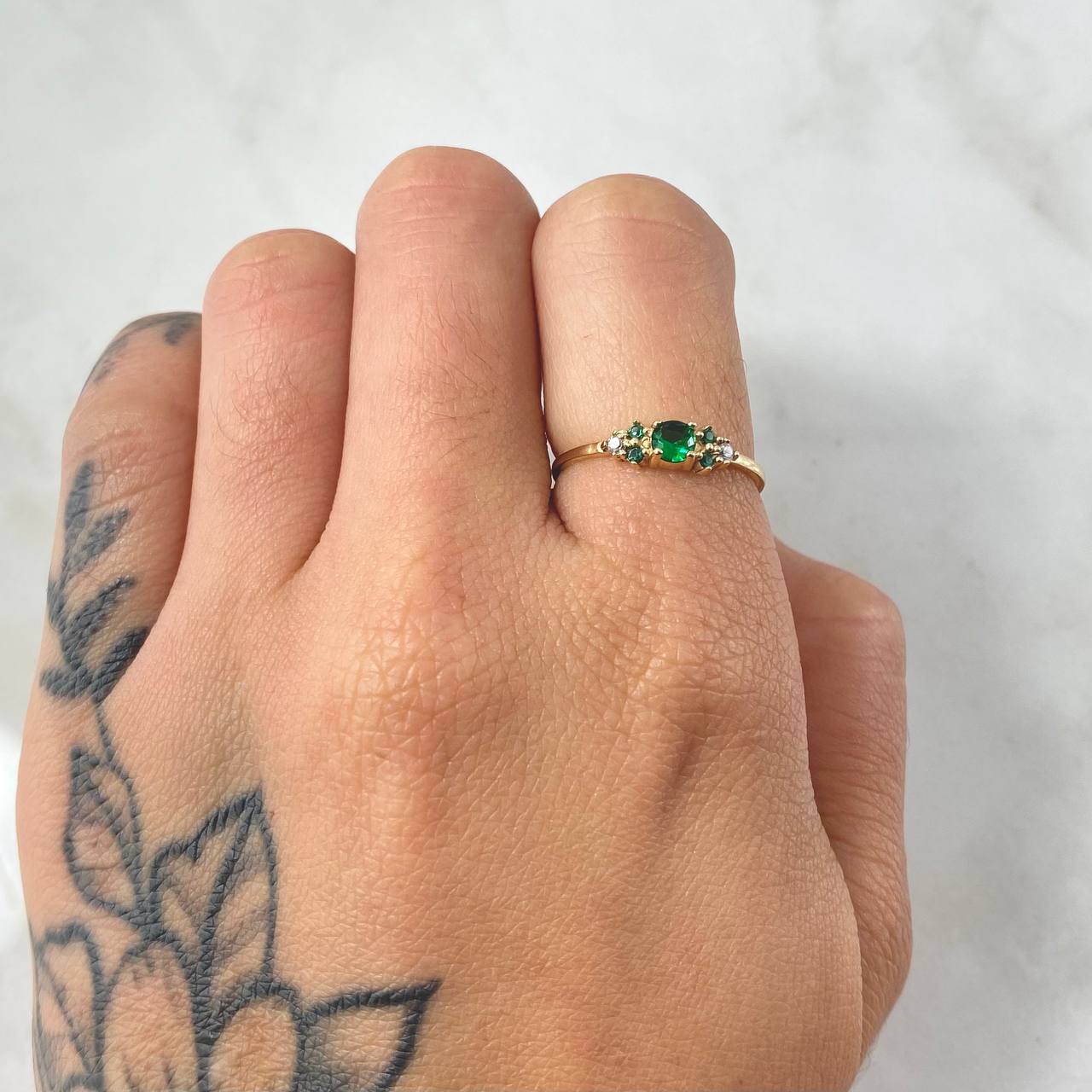 Anillo Solitario Trio Chispa 1gr / T7 3/4 / Oro Amarillo 18K *
