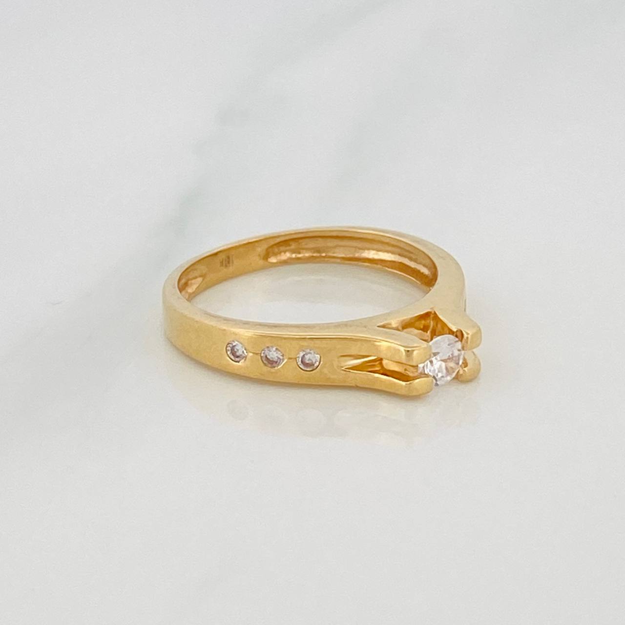 Solitaire Bridge Ring 3.45g / T6 1/4 Yellow Gold 18K