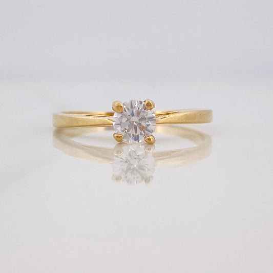 Anillo Solitario 1.9g / T6 1/2 Oro Amarillo 18K