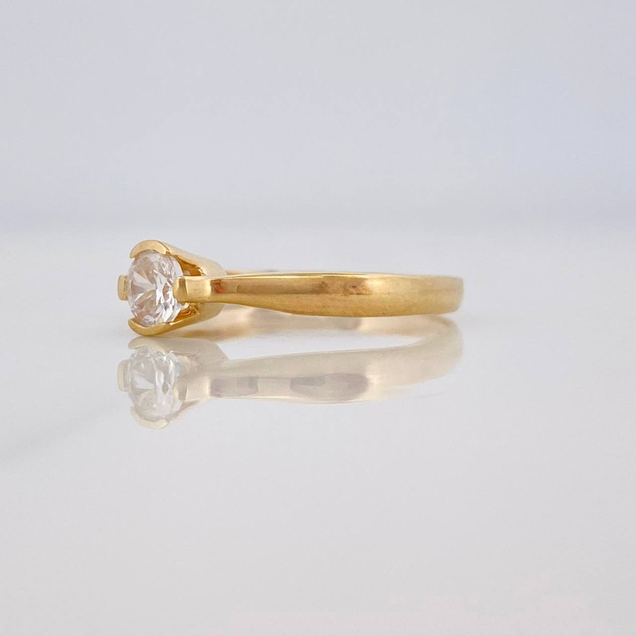 Anillo Solitario 1.95g / T5 1/4 Oro Amarillo 18K