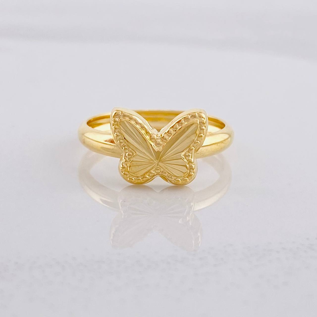 Diamond Cut Butterfly Ring 0.95g / T4 3/4 Yellow Gold 18K