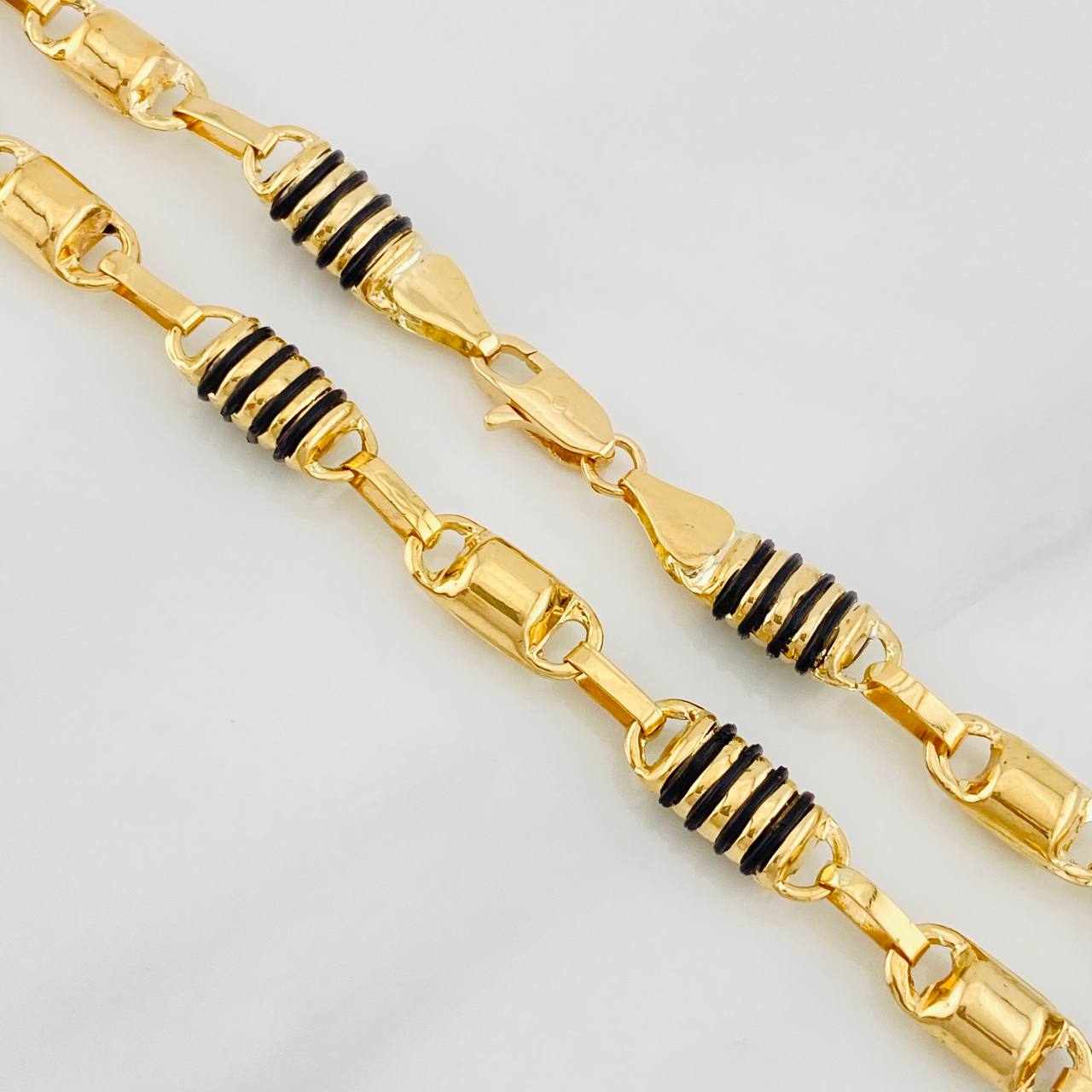 Cadena Rustica Barril 20.15g / 24 in / 5.8mm Oro Amarillo 18K