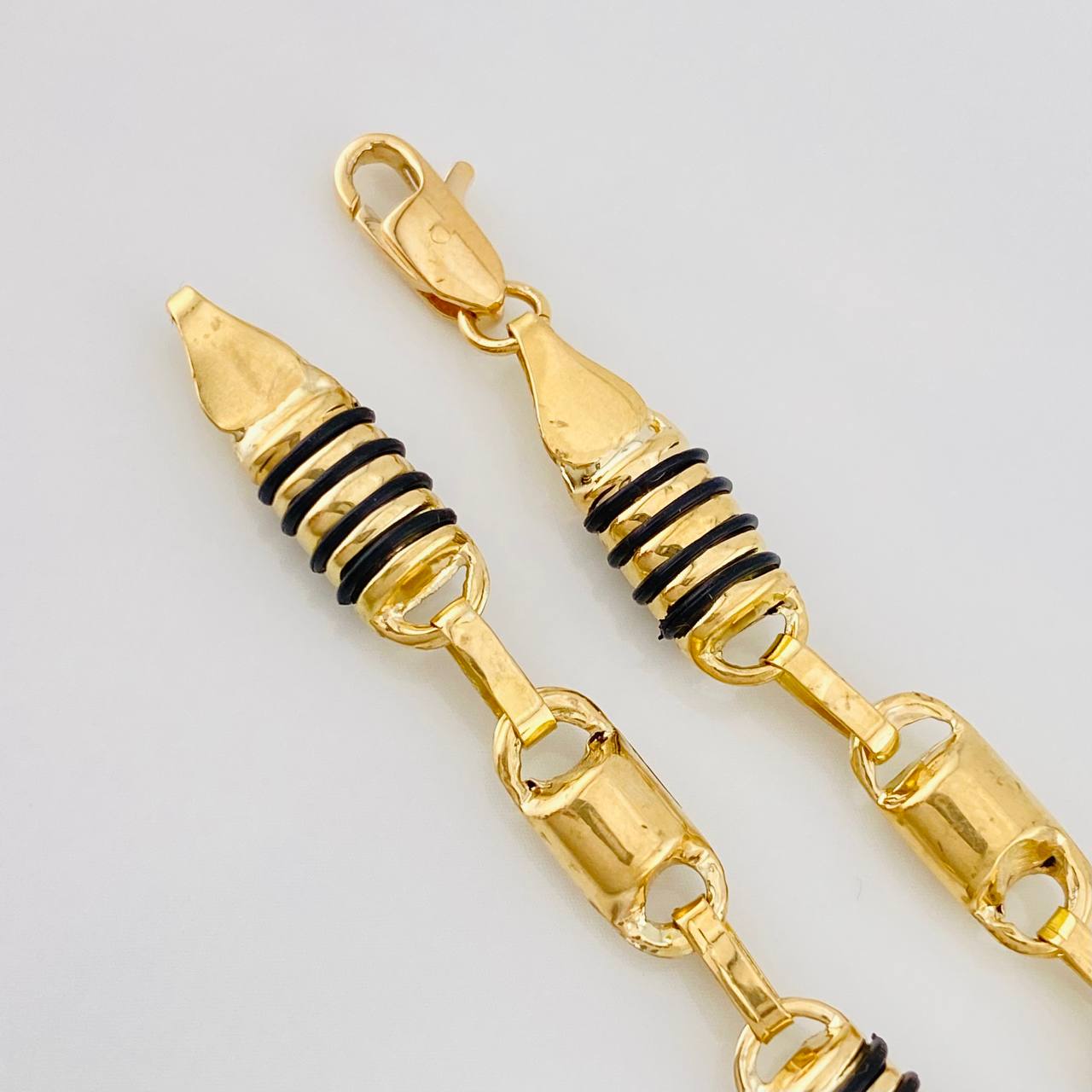 Tobillera Rustica Barril 9.05g / 10 1/4 in / 6mm Oro Amarillo 18K