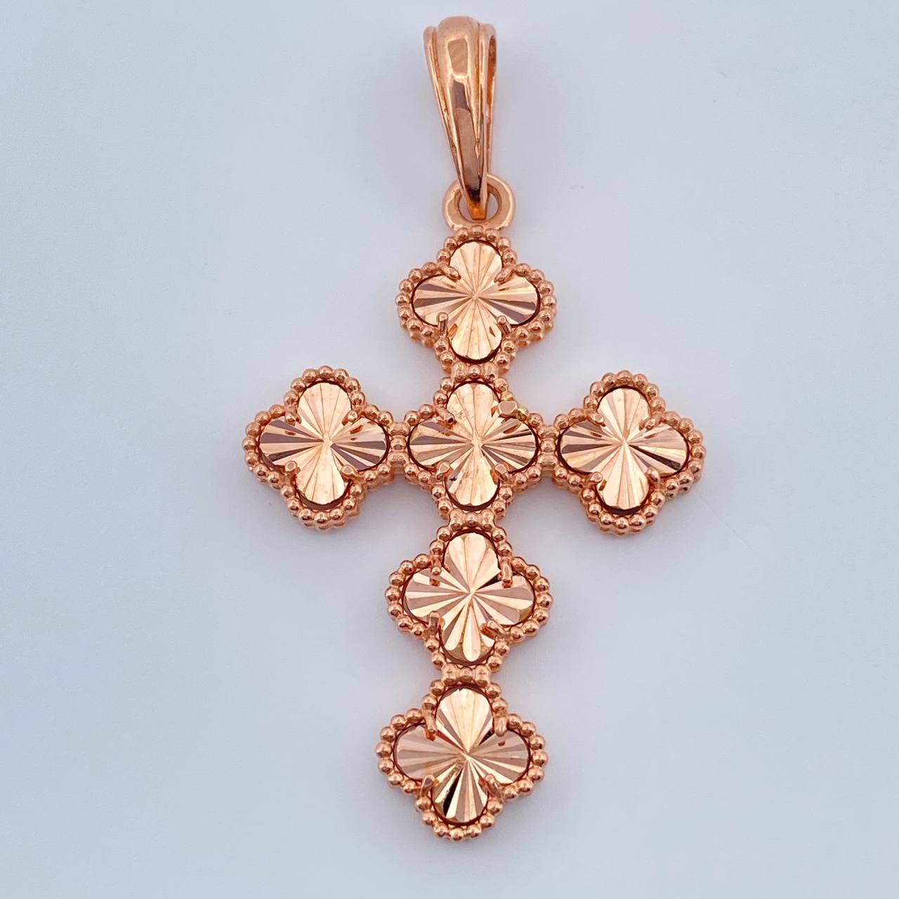 Dije Cruz Trebol 4.3gr / 1 3/4 in / Oro Rosa 18K  Nac.Esp. $