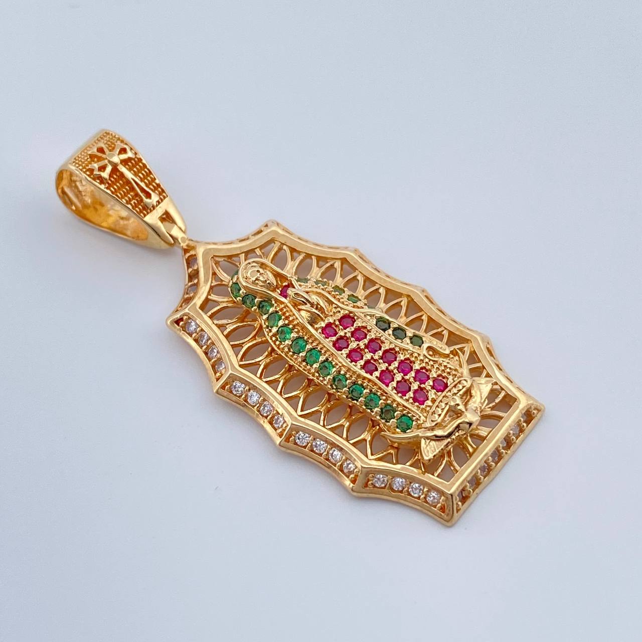 Dije Virgen De Guadalupe 4.55gr / 1 1/2 in / Oro Amarillo 18K $