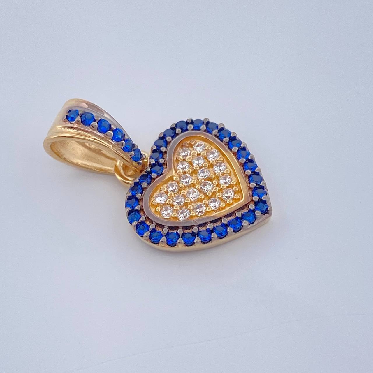 Dije Corazon 1.45gr / 3/4 in / Dos Oros Amarillo Negro 18K &