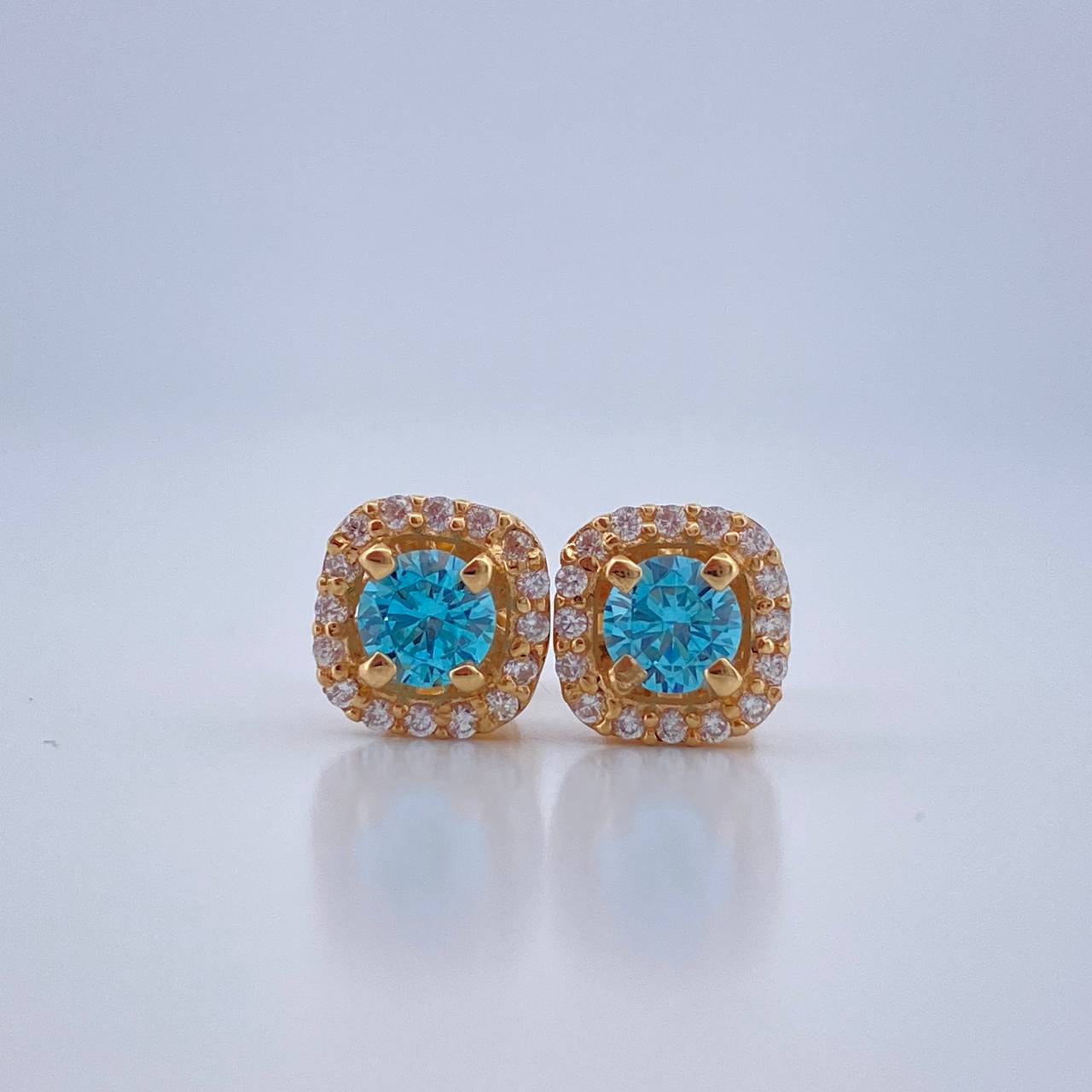 Topos Halo Cuadrado 1.95gr / Oro Amarillo 18K &