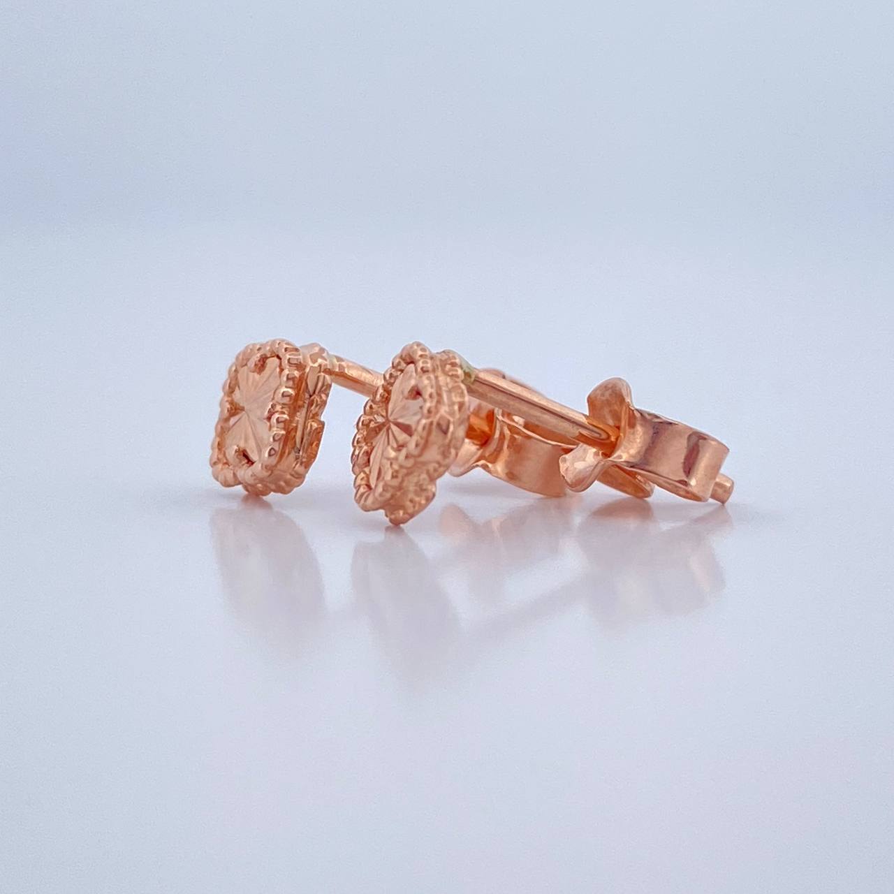 Clover Stud Earrings 1.15gr / 18K Rose Gold &