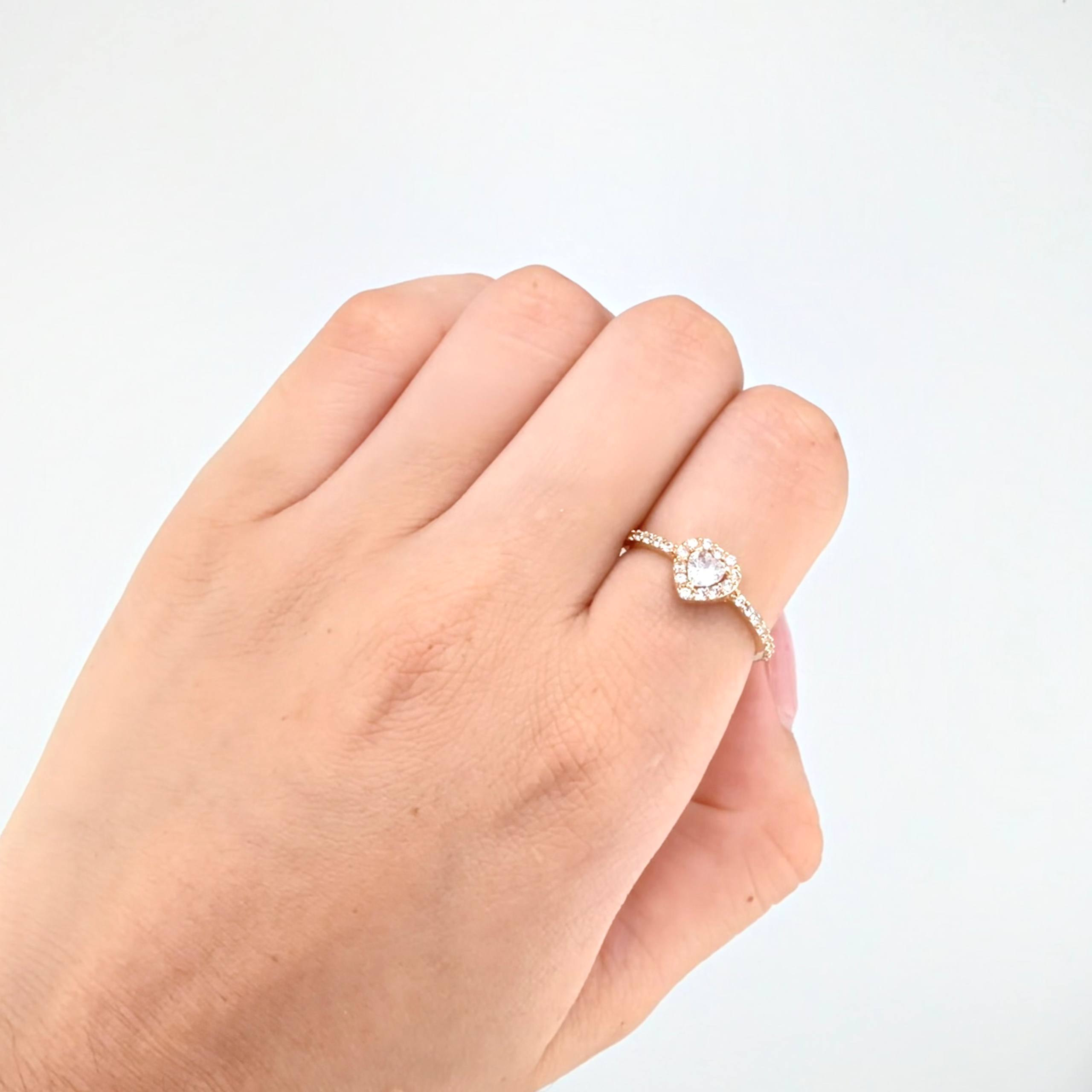 Heart Halo Ring 1.7gr / T7 / Yellow Gold 18K *
