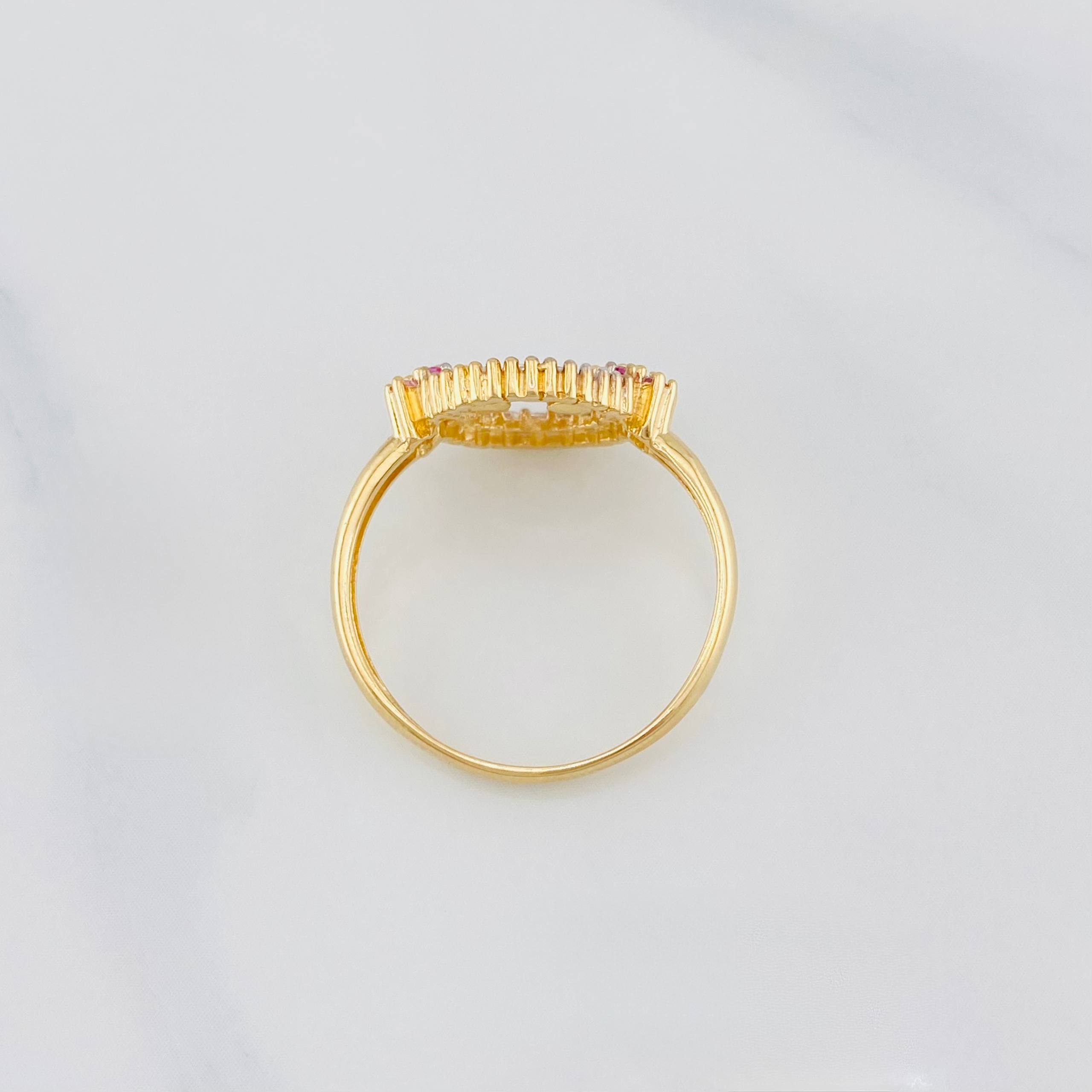 Anillo Circulo Flores 15´s 2.7g / T7 1/2 Tres Oros 18K