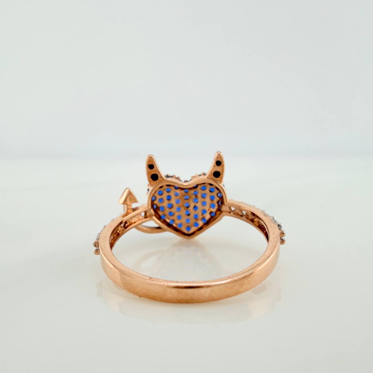 Anillo Corazon Devil 2.6gr / T5 3/4 / Tres Oros 18K &