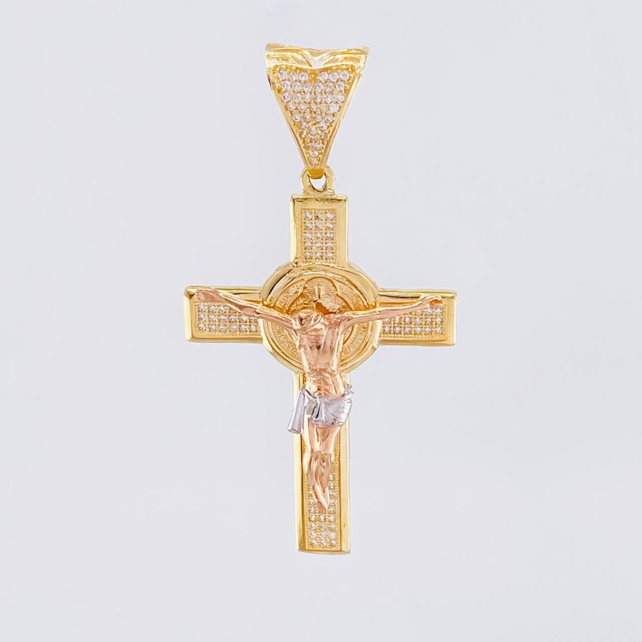 Pendant Cross of Christ Saint Benedict 11.55g / 2 1/2 in Three Golds 18K