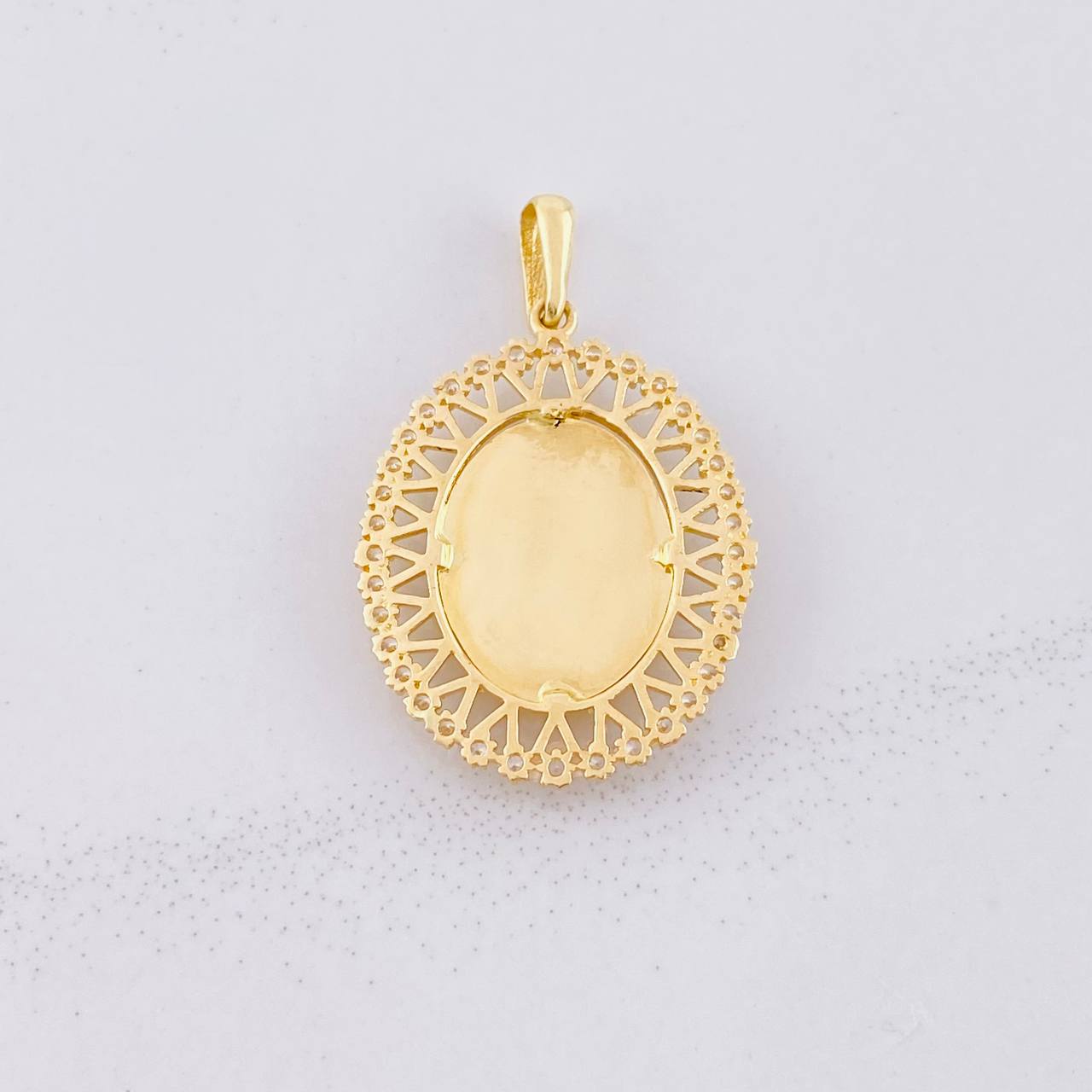 Pendant Virgin of Guadalupe 3.85g / 1 1/4 in Yellow Gold 18K