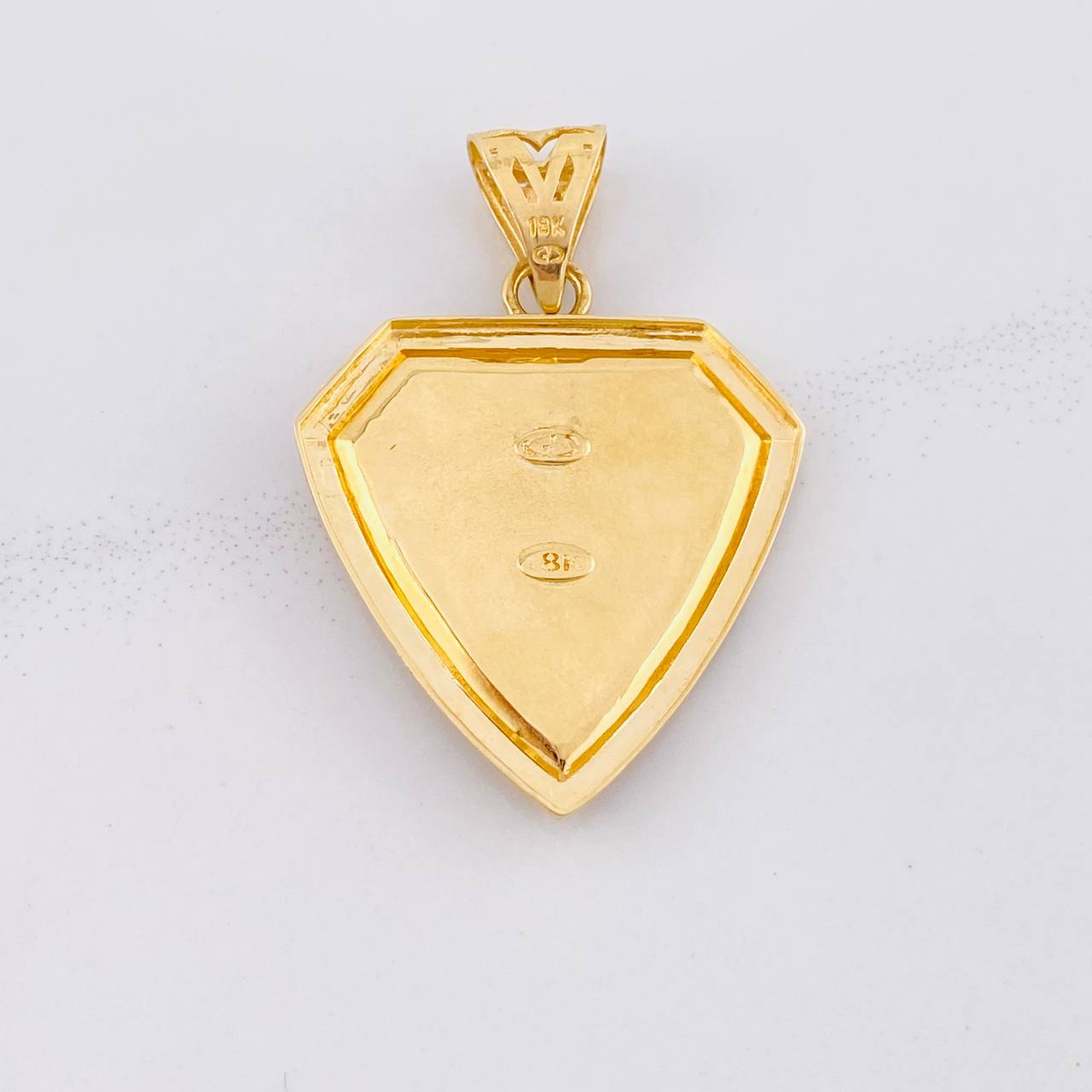 Dije Medalla San Miguel Árcangel 13.9g / 1 3/4 in Tres Oros 18K