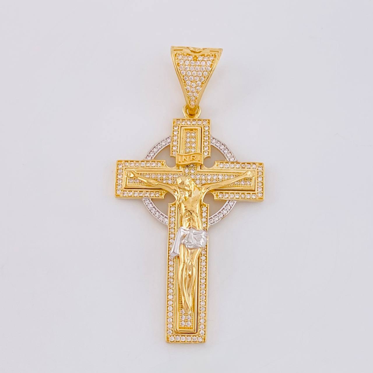 Dije Cruz Cristo 13.5g / 2 1/2 in Dos Oros Amarillo Blanco 18K