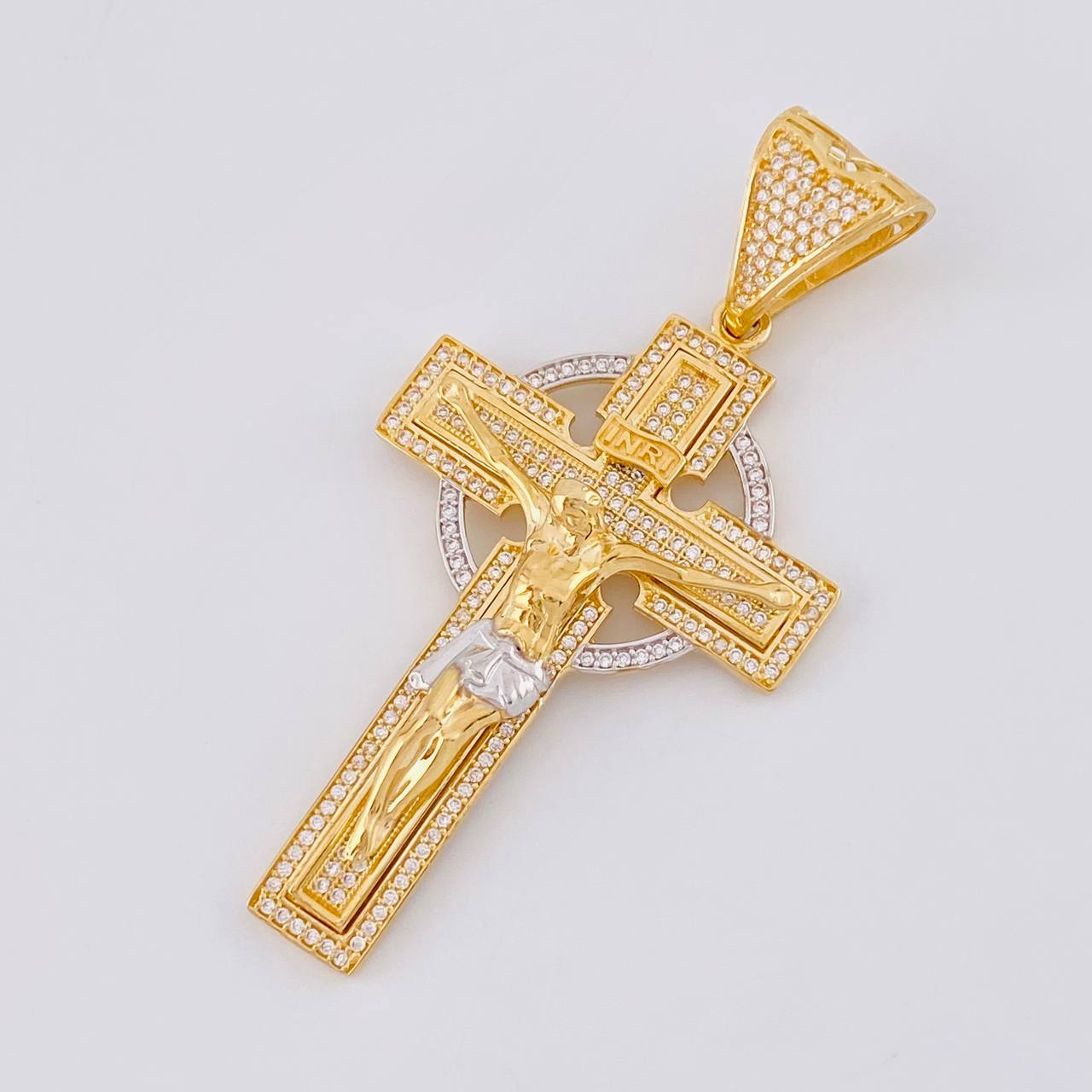Dije Cruz Cristo 13.5g / 2 1/2 in Dos Oros Amarillo Blanco 18K