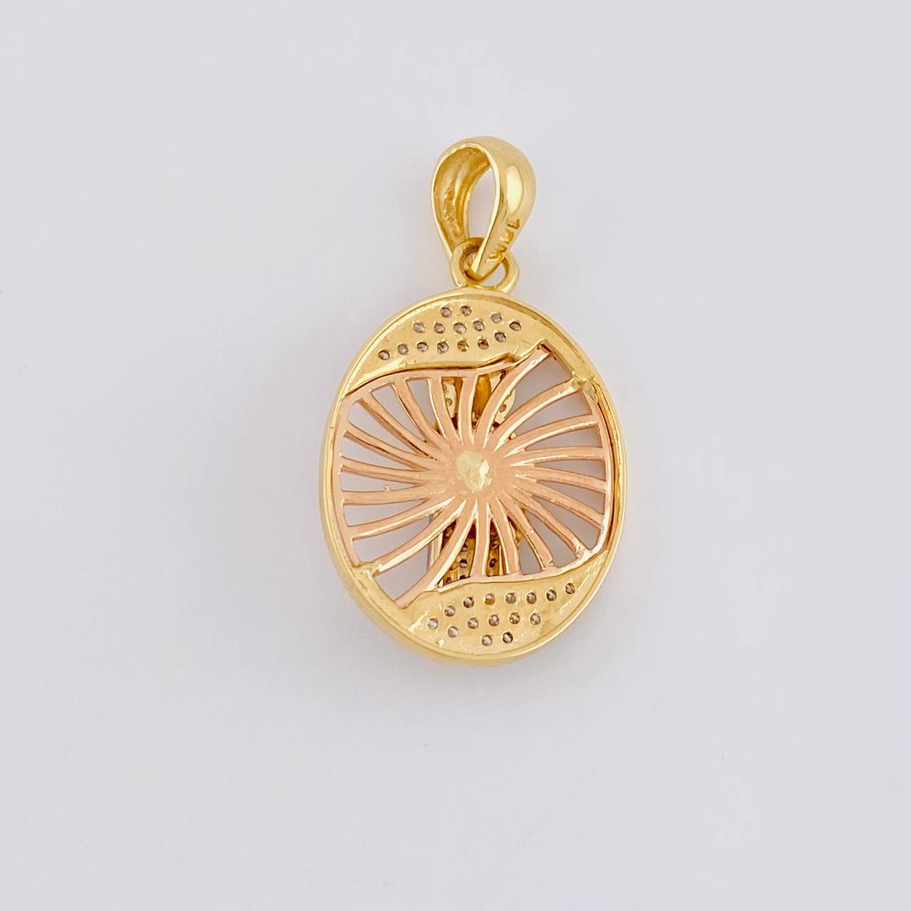 Pendant San Judas 4.4g / 1 1/4 in Three Golds 18K