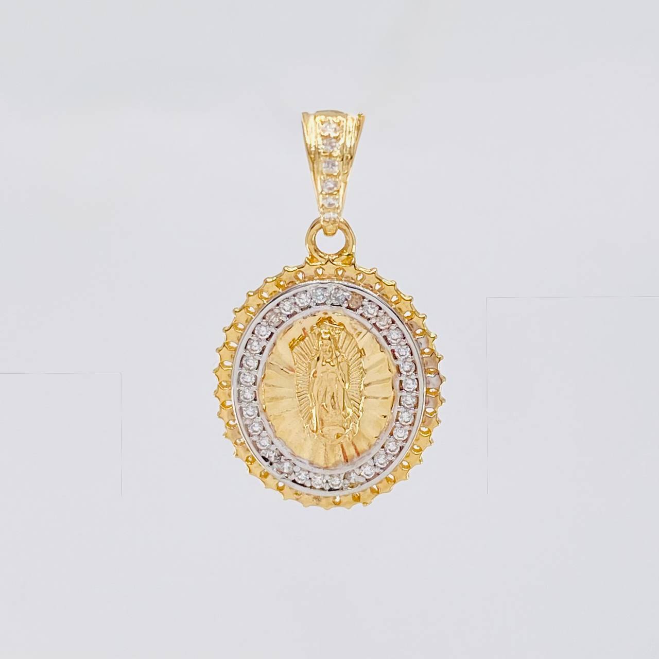 Dije Borde Estrellado Virgen Guadalupe 3g / 1 in Dos Oros Amarillo Blanco 18K