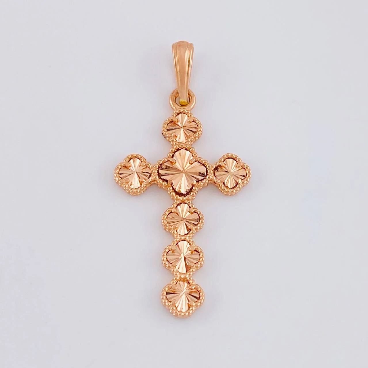 Dije Cruz Trebol 2.75g / 1 1/2 in Oro Rosa 18K