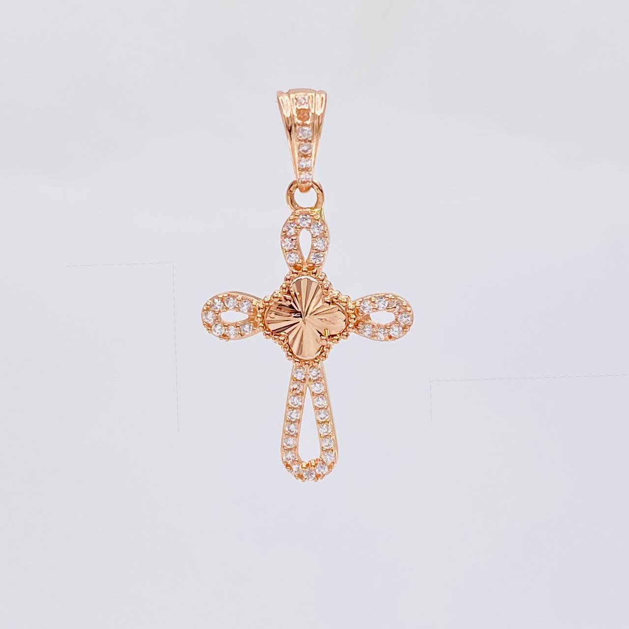 Diamond Cut Clover Cross Pendant 1.8g / 1 1/4 in 18K Rose Gold