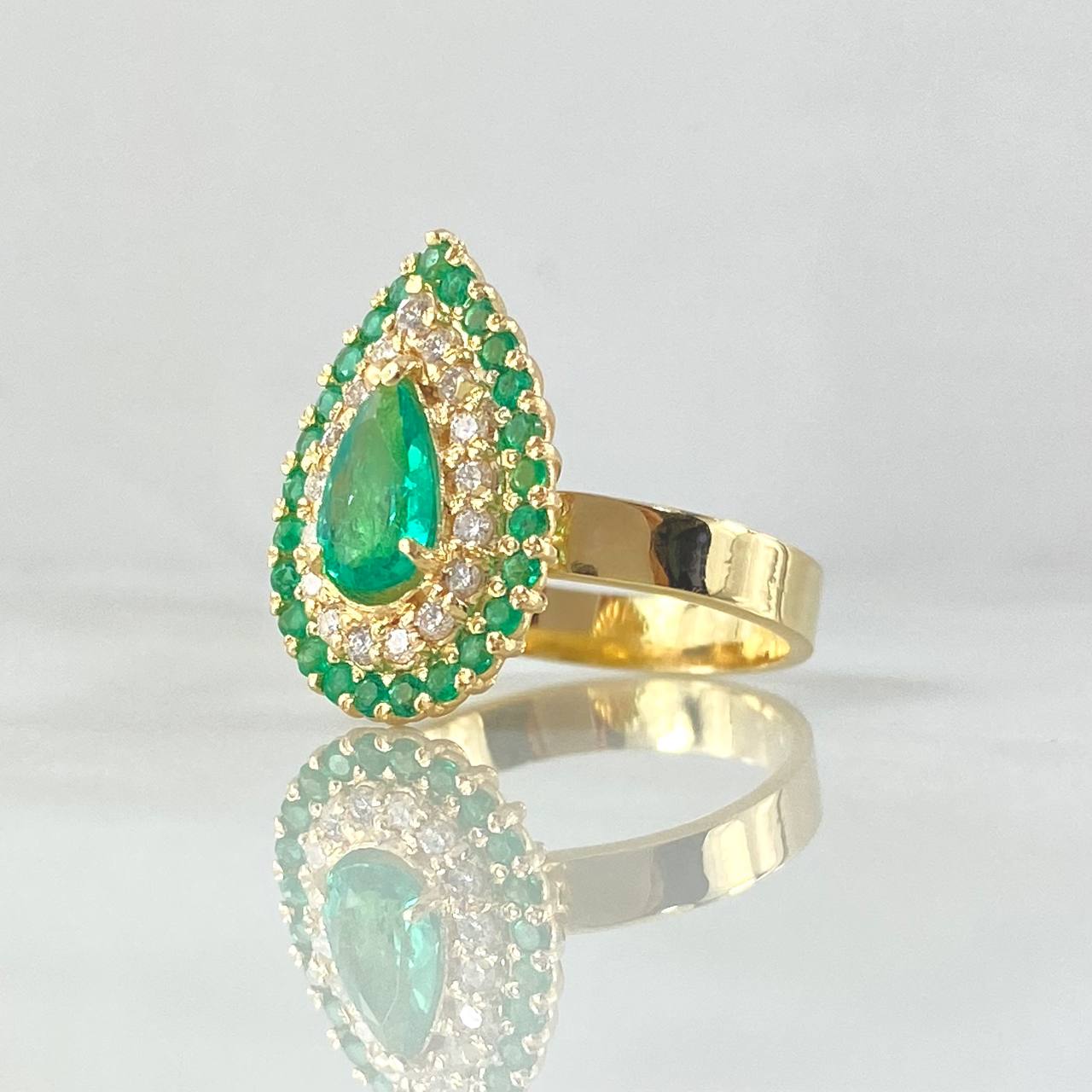 Halo Ring Drop Dense 6.15gr / T6 3/4 / Emeralds 1.17 Qts Diamonds 34pts Yellow Gold 18K (Jewel) *