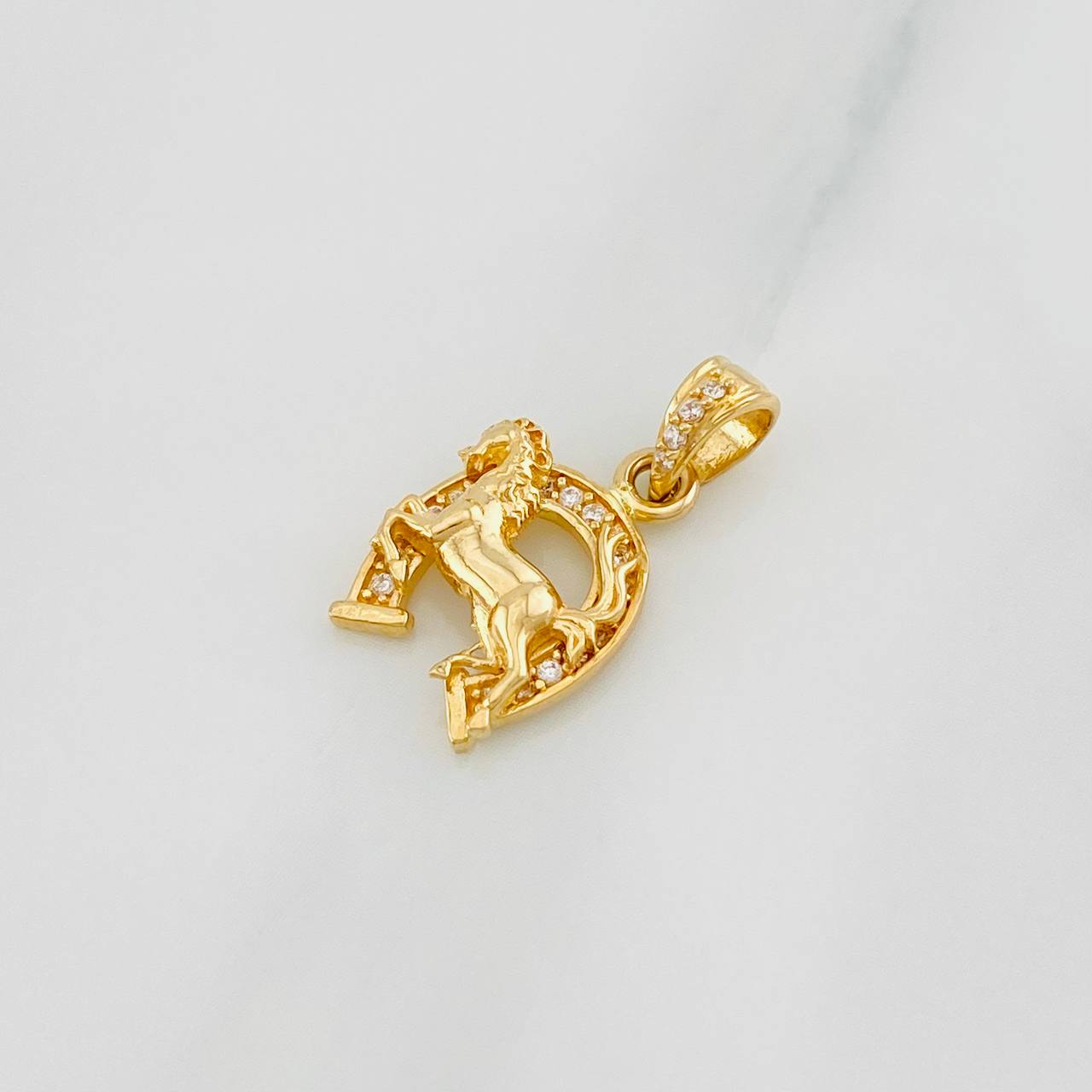 Dije Herradura Caballo 1.8g / 3/4 in Oro Amarillo 18K