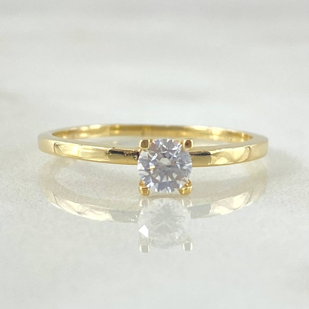Smooth Solitaire Ring 1.55gr / Size 6 / 18K Gold *
