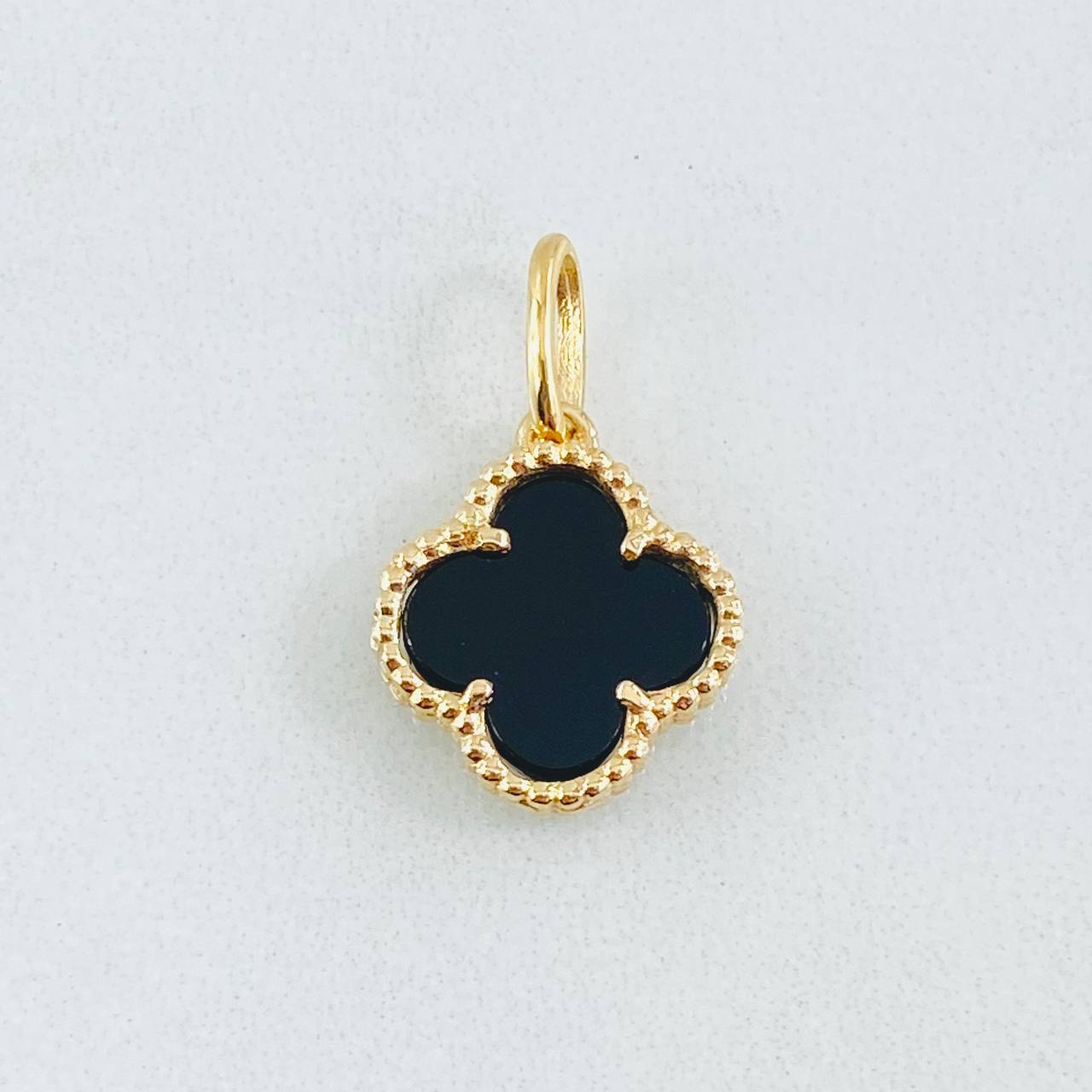 Pendant Clover Negro 1.65gr / 3/4 in / Oro Amarillo Nac.Esp. 18K *