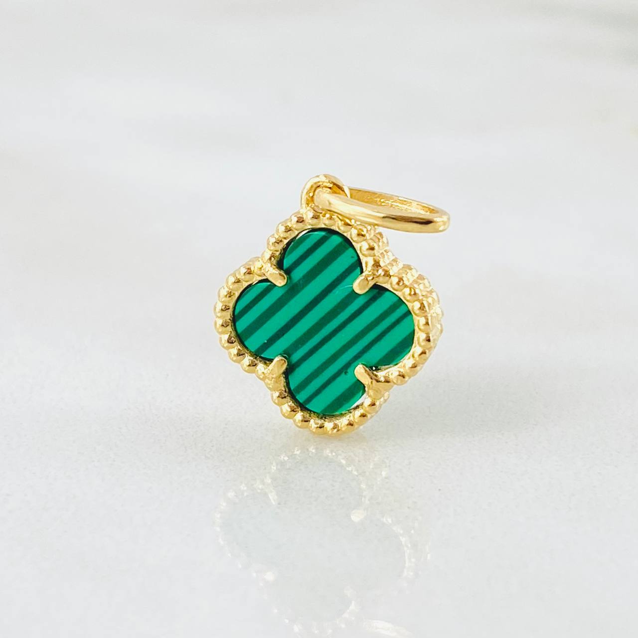 Dije Trebol Verde 1.6gr / 3/4 in / Oro Amarillo Nac.Esp. 18K *