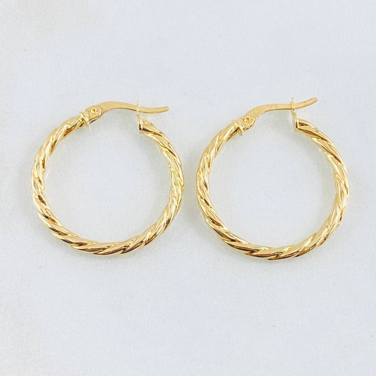 Candongas Mary 1.9gr / 1 in / Oro Amarillo 18K *