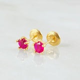 Topos Bisel Cinco Garras 0.9gr / Oro Amarillo 18K