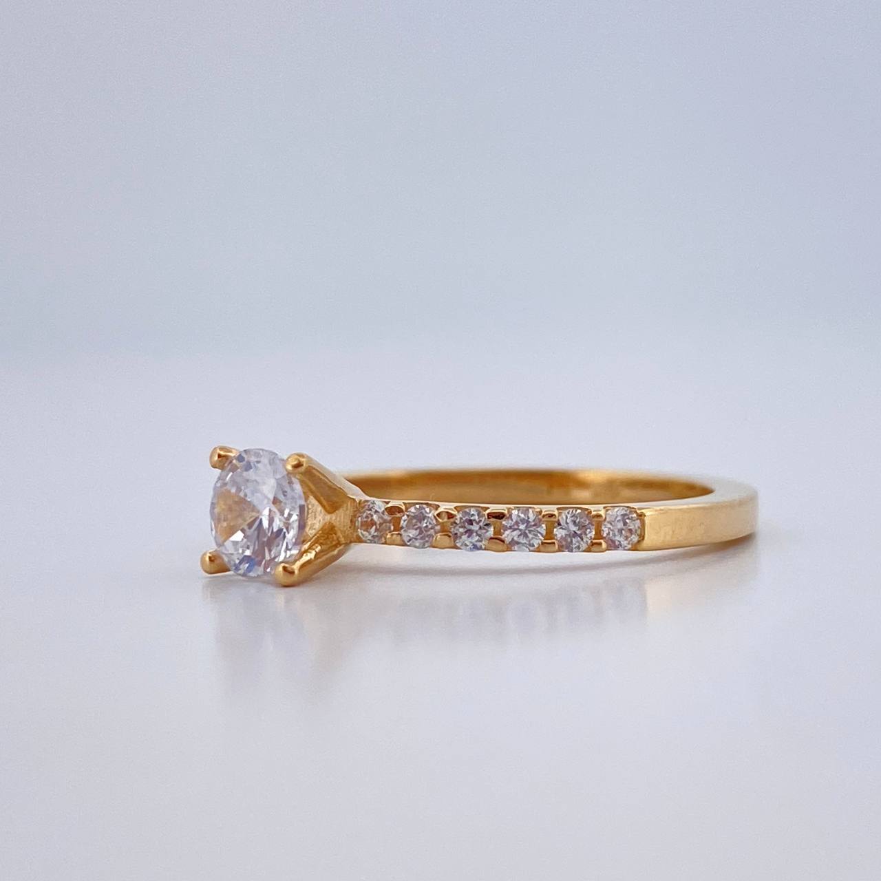 Anillo Solitario Churumbela 2.35gr / T5 / Oro Amarillo 18K %