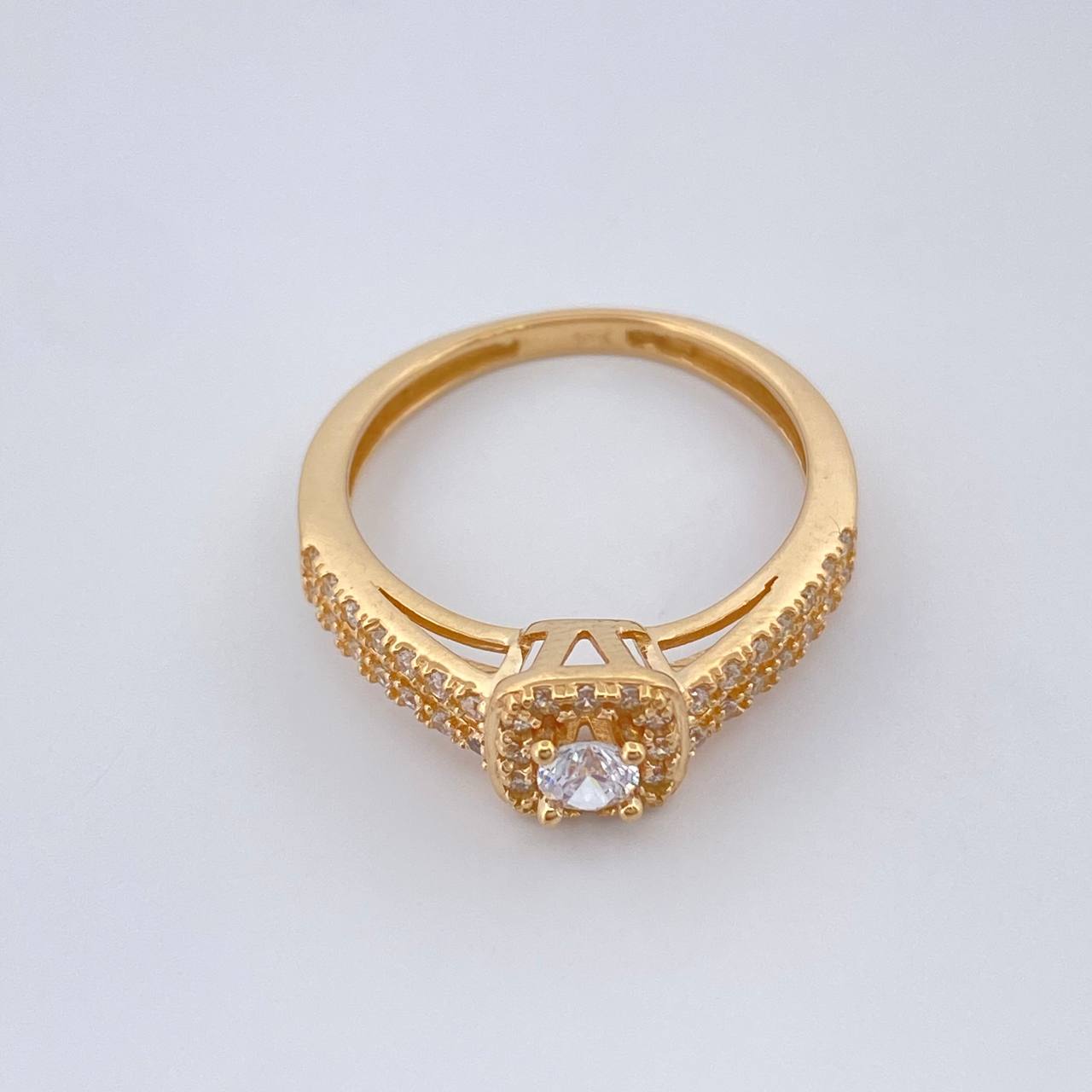 Square Halo Ring 2.45gr / T5 1/2 / 18K Yellow Gold %