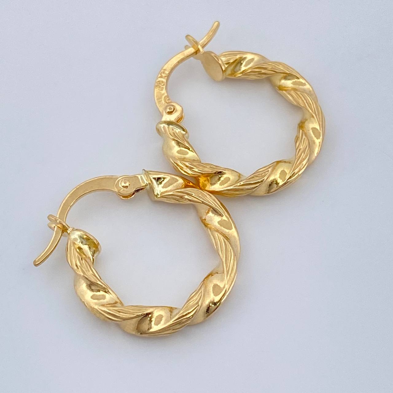 Candongas Milu 1.85gr / 1 in / Oro Amarillo 18K %