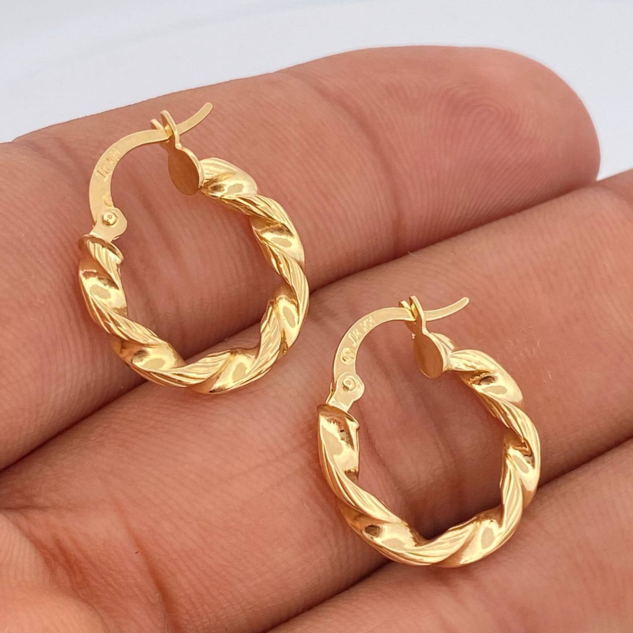 Candongas Milu 1.85gr / 1 in / Oro Amarillo 18K %