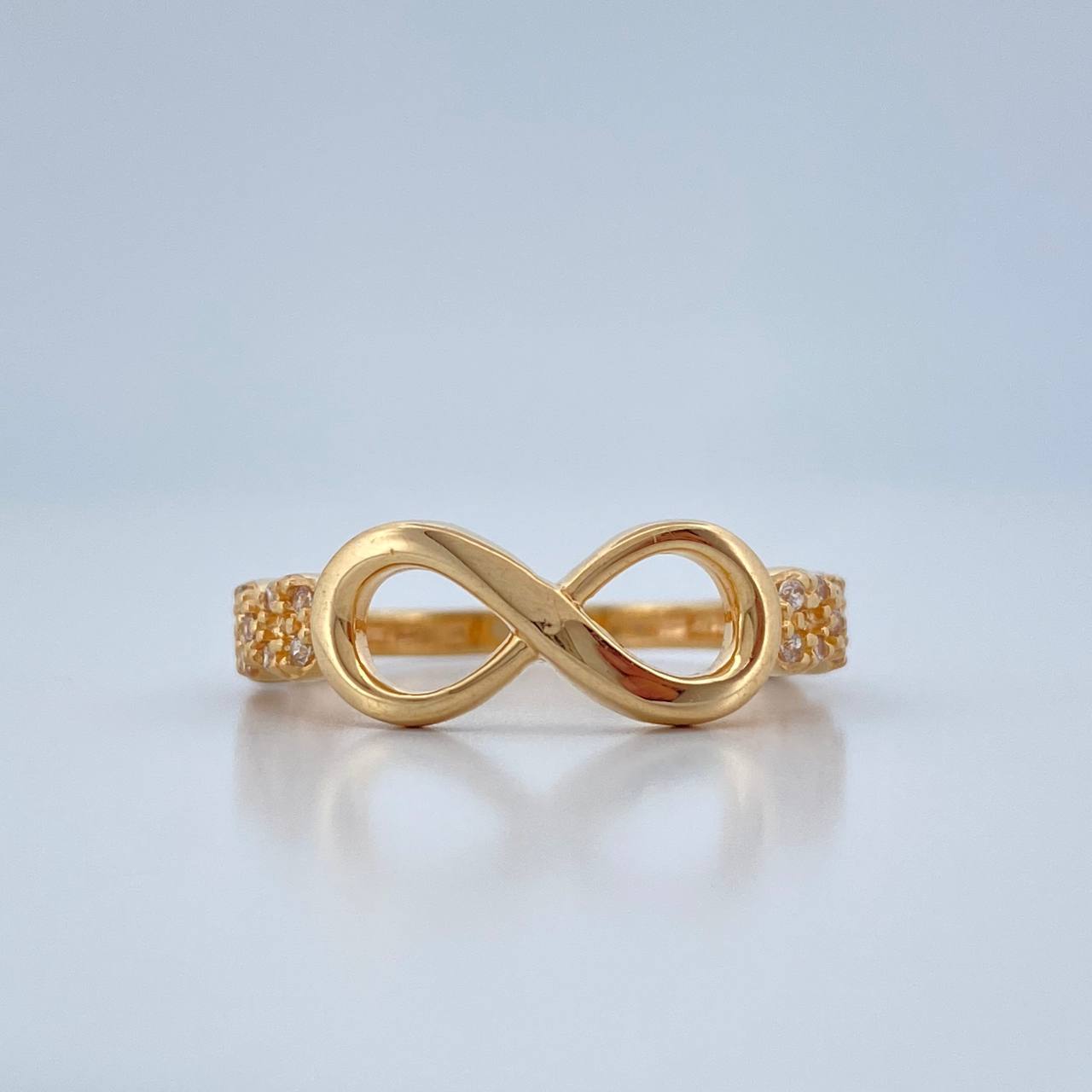 Anillo Infinito 2.7gr / T6 / Oro Amarillo 18K %