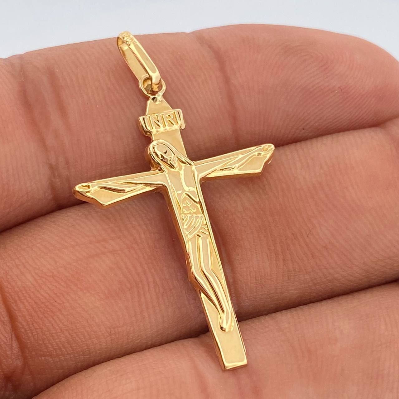 Dije Cruz Cristo 1.45gr / 1 3/4 in / Oro Amarillo 18K %