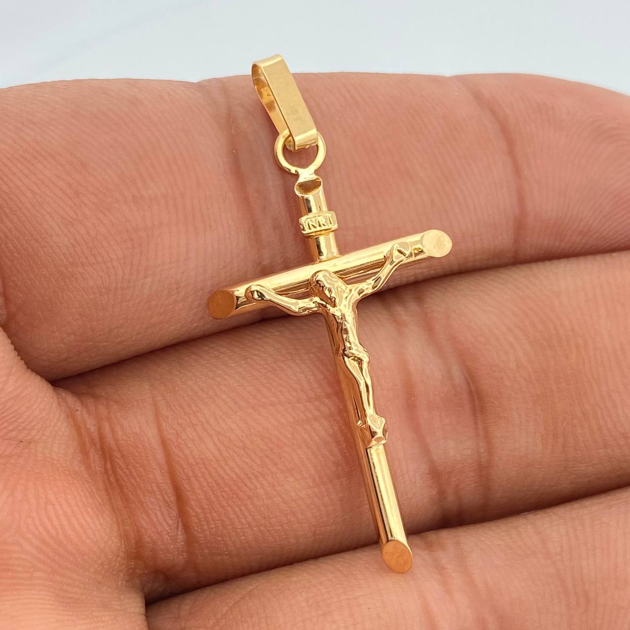 Dije Cruz Cristo 1.45gr / 1 1/2 in / Oro Amarillo 18K %