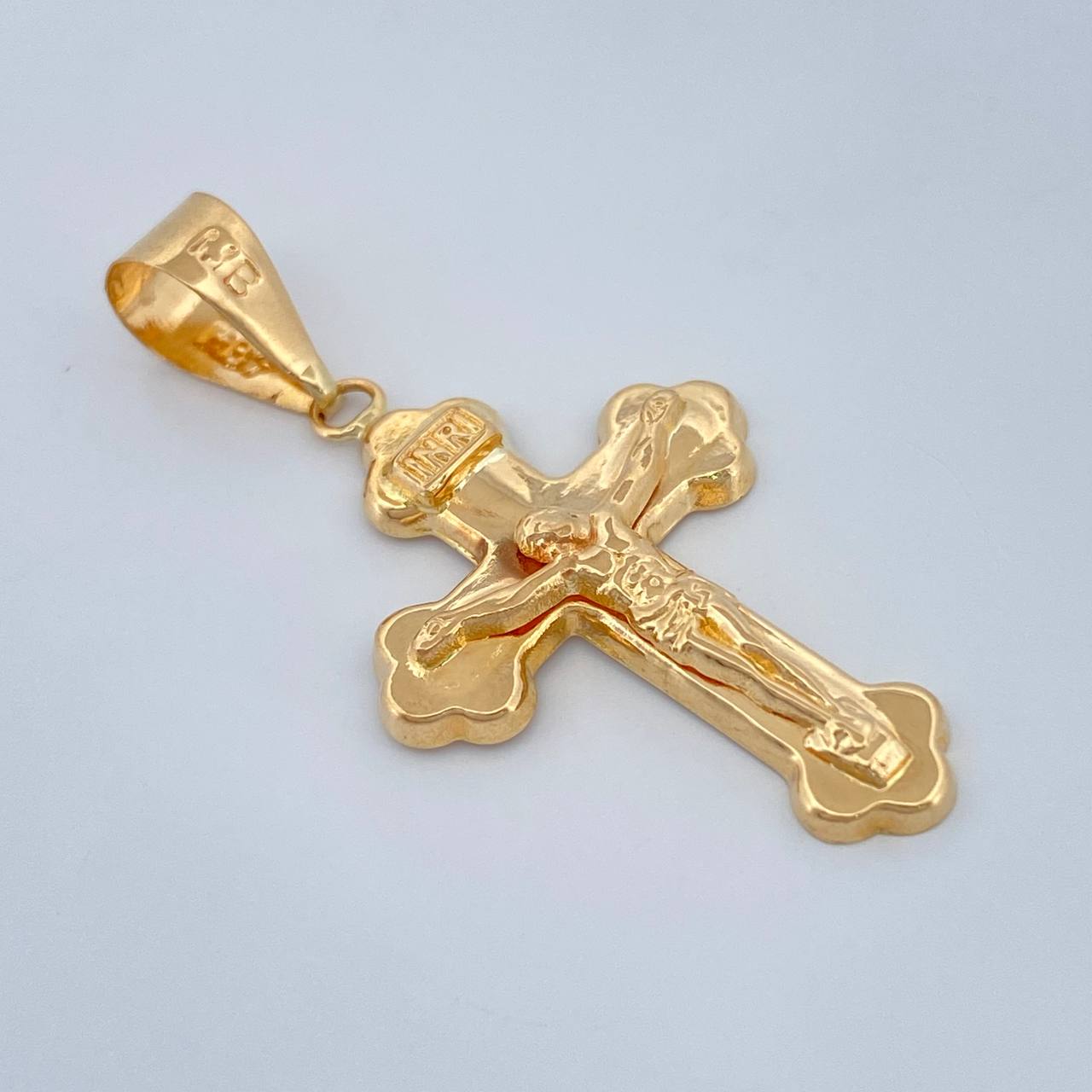 Dije Cruz Cristo 1.5gr / 1 1/2 in / Oro Amarillo 18K %