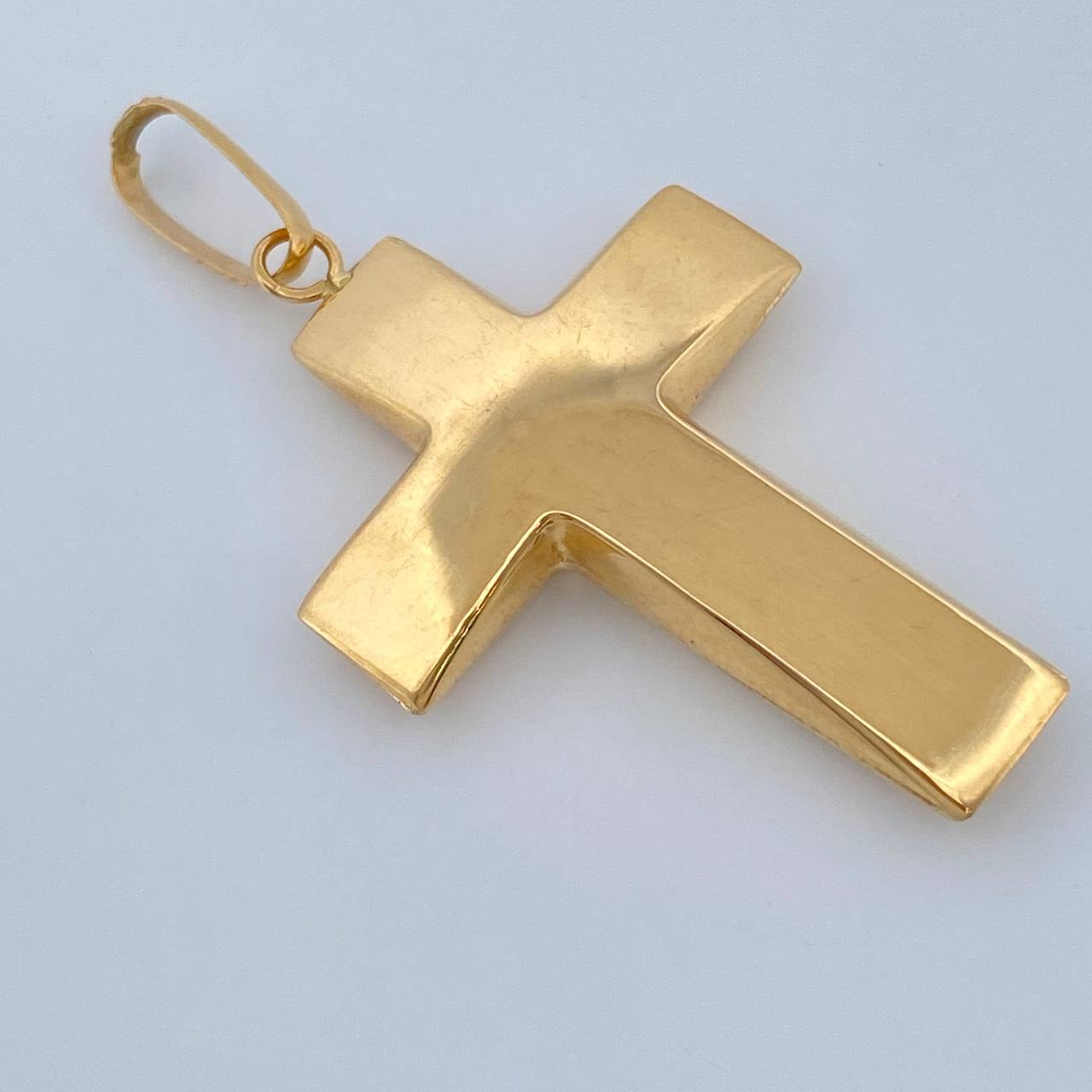 Pendant Cross 1.8gr / 1 1/2 in / 18K Yellow Gold %