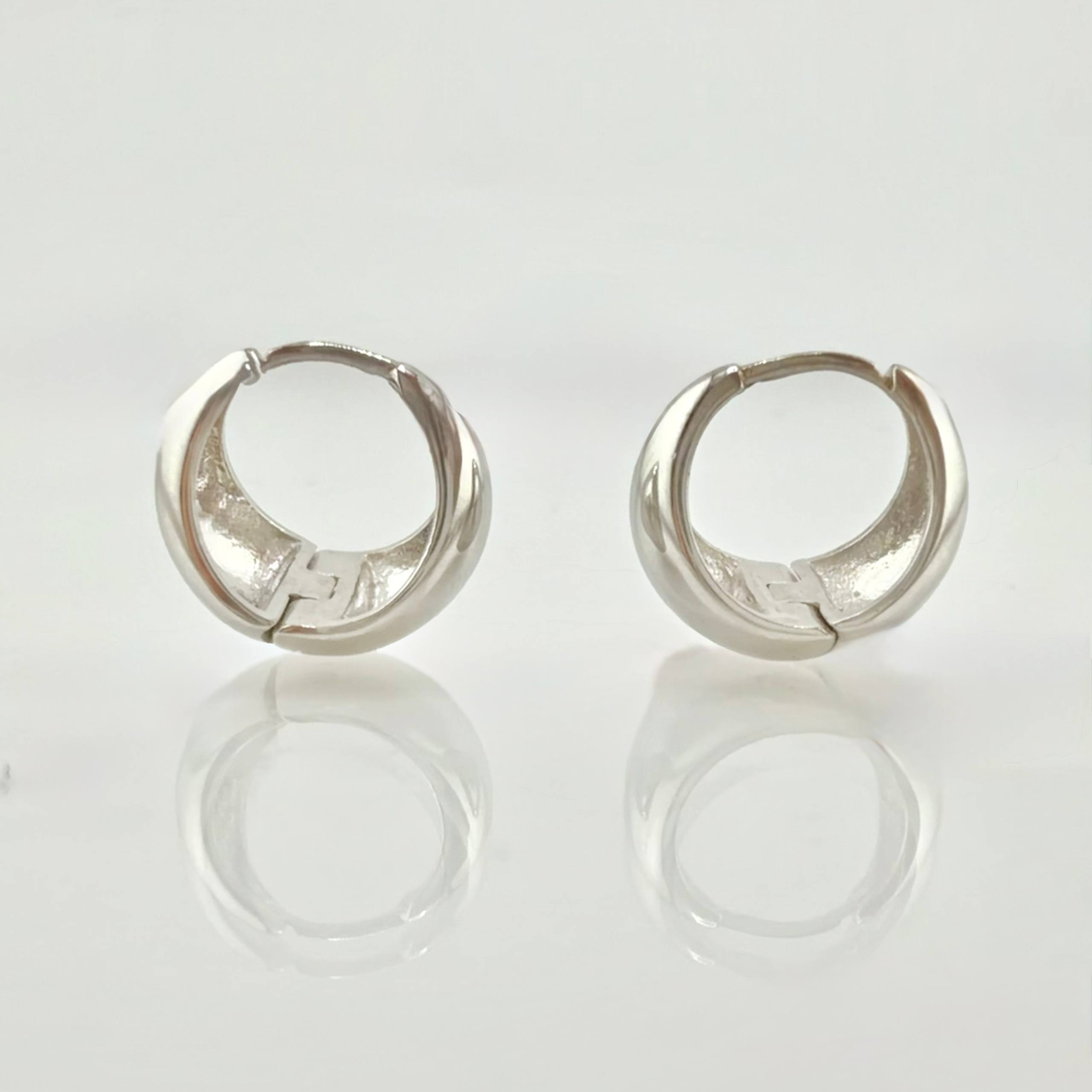 Candongas Dali 4.85gr / 1/2 in / Oro Blanco 18K ©