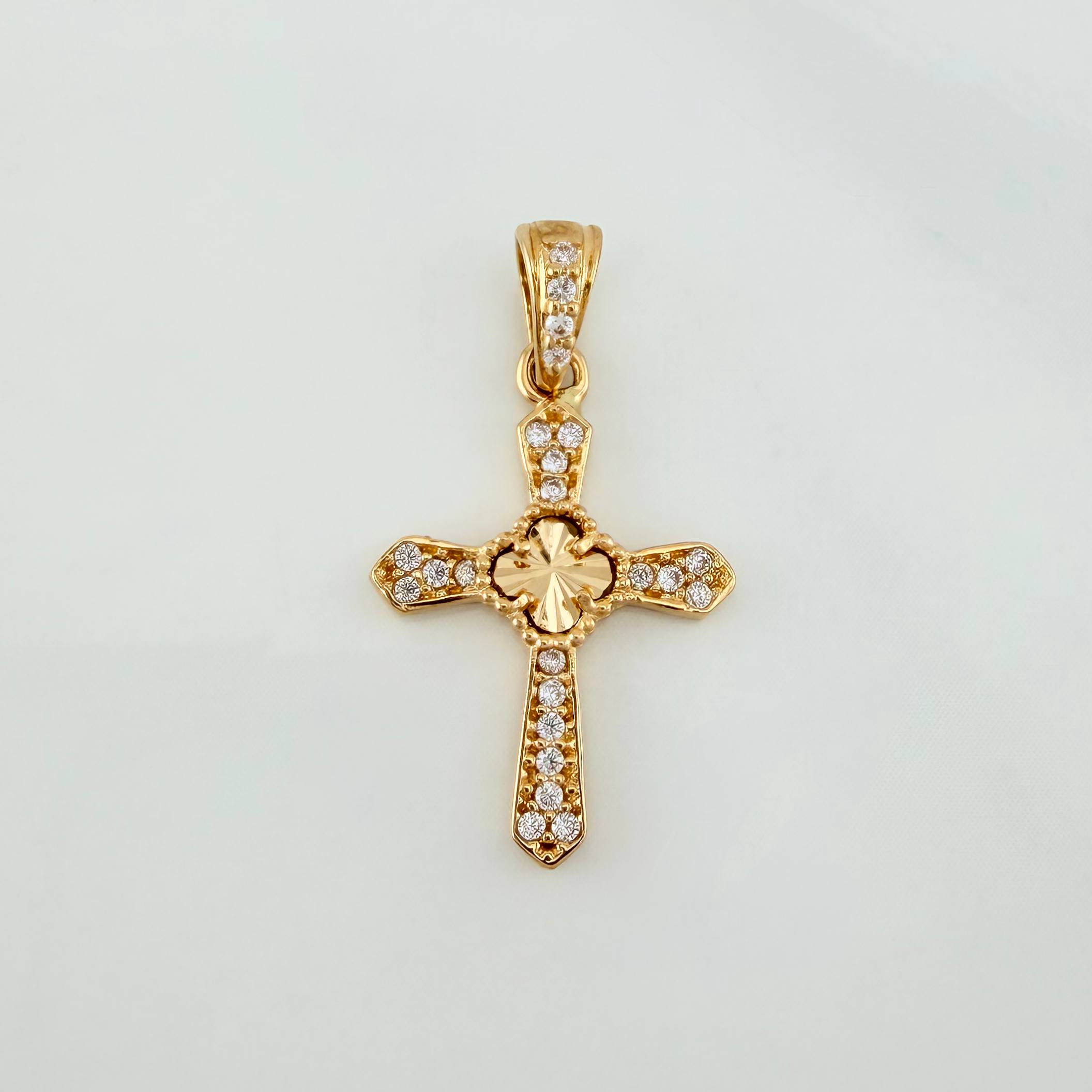 Clover Cross Pendant 1.1 g / 1 in Yellow Gold 18K