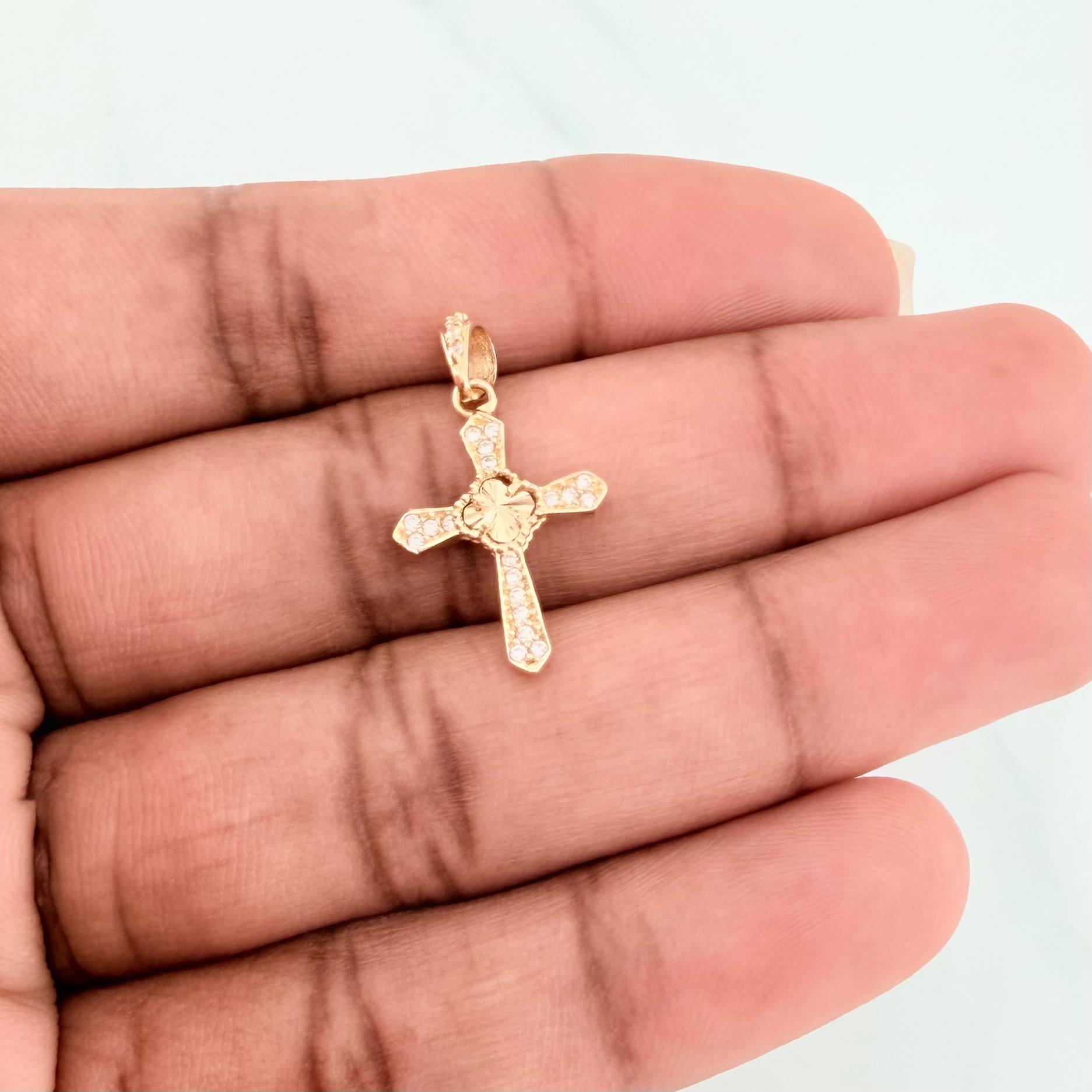 Clover Cross Pendant 1.1 g / 1 in Yellow Gold 18K