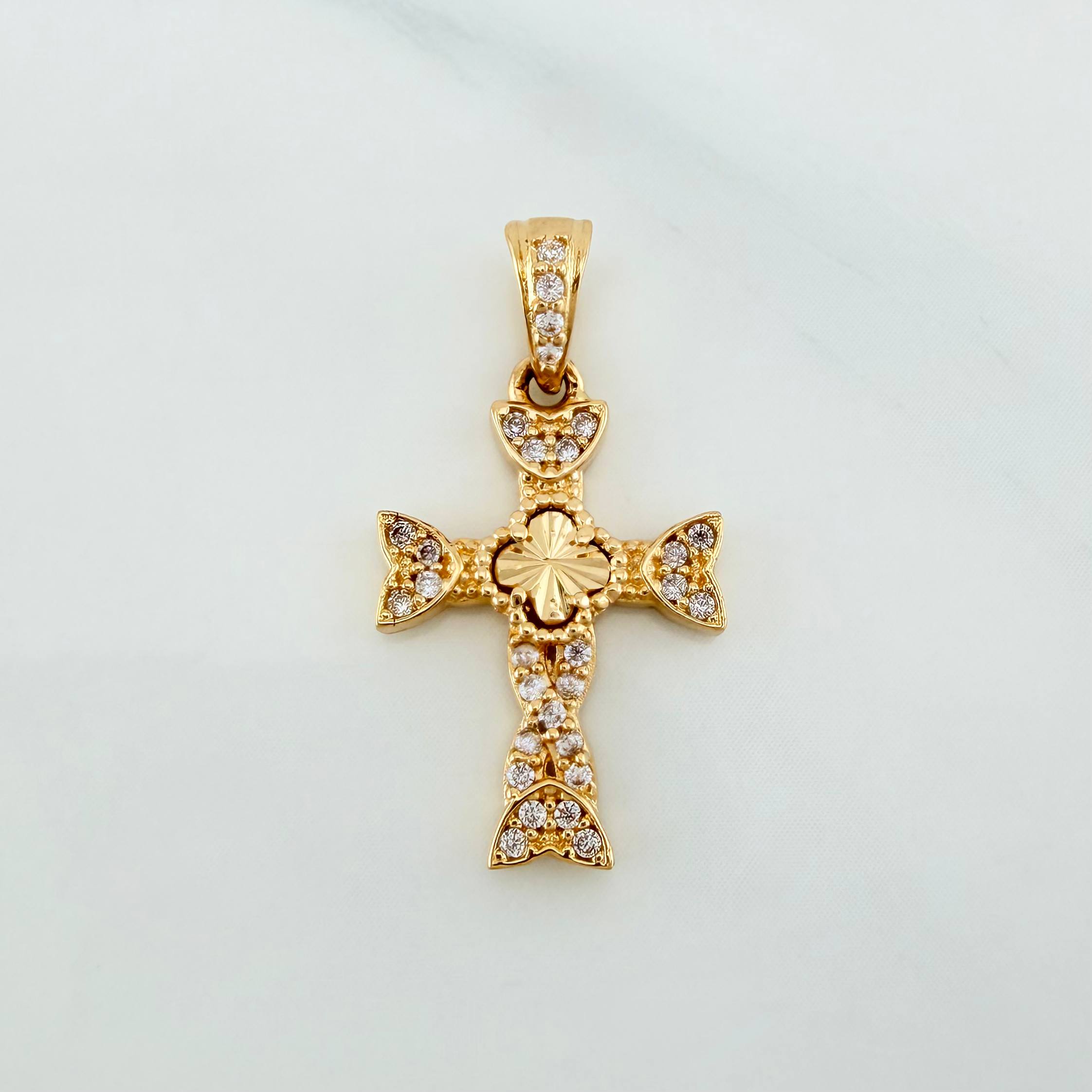 Dije Cruz Trebol 1.6 g / 1 in Oro Amarillo 18K