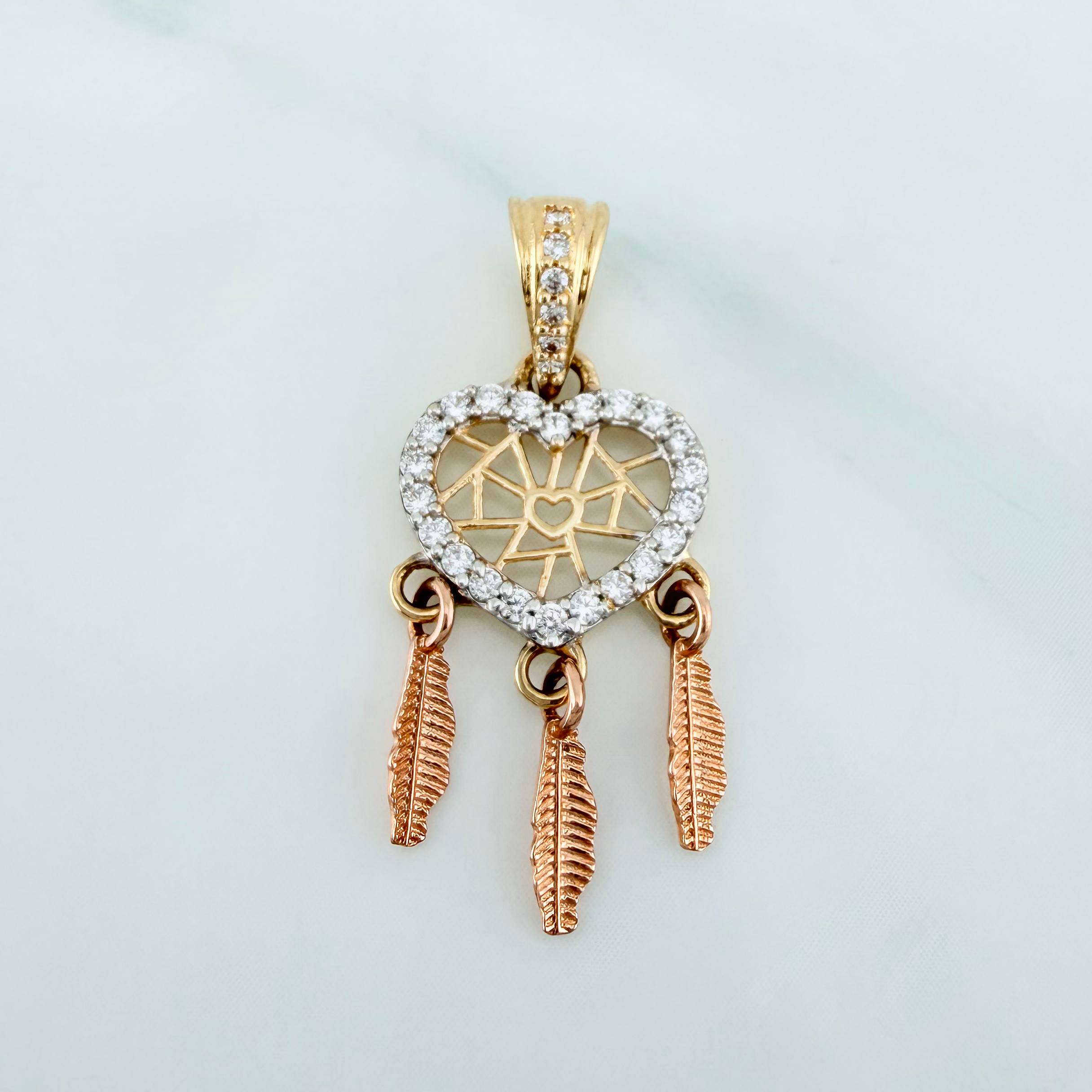 Dreamcatcher Heart Pendant 1.55 g / 1 in Three 18K Golds